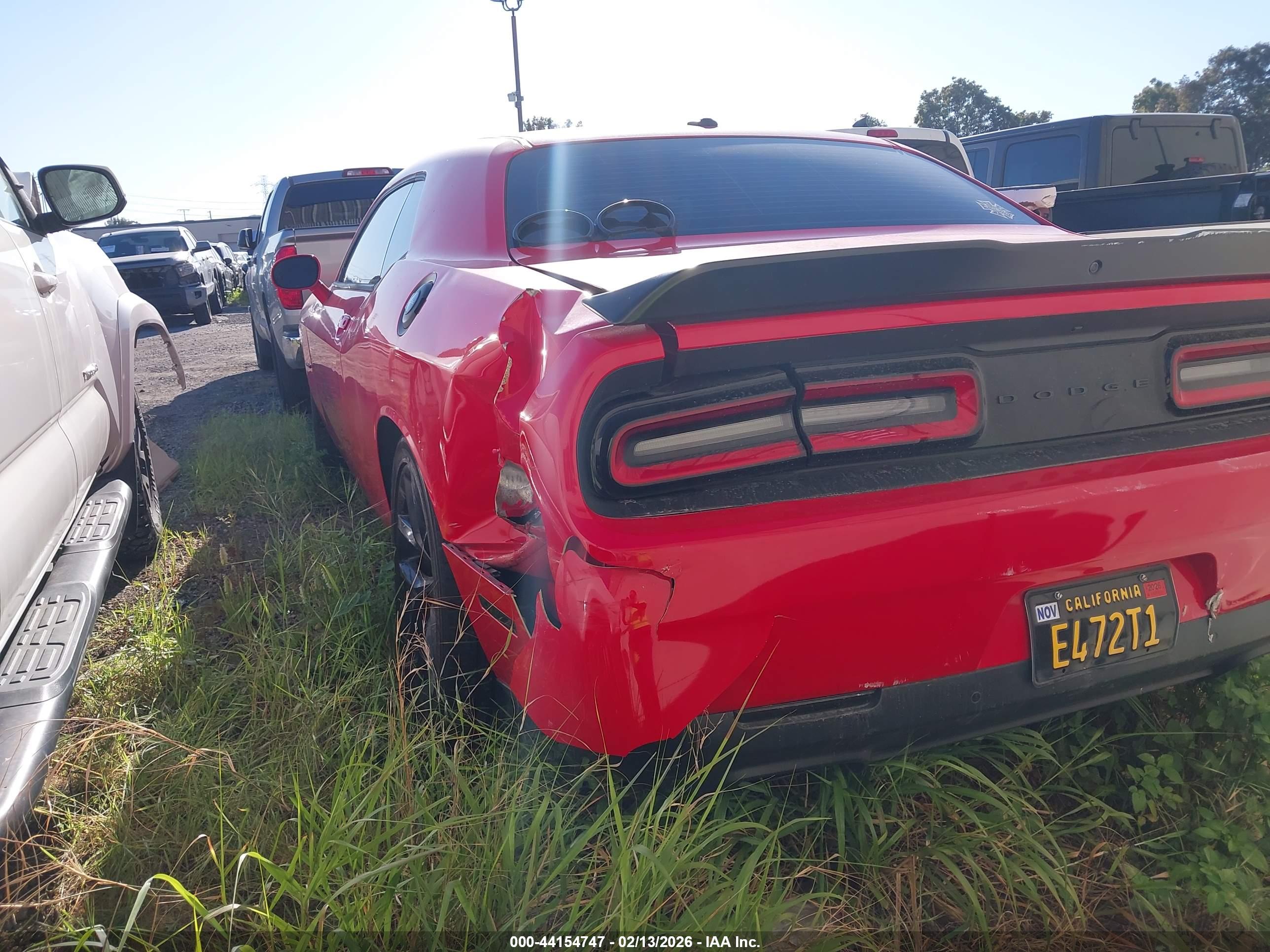 DODGE CHALLENGER image 3
