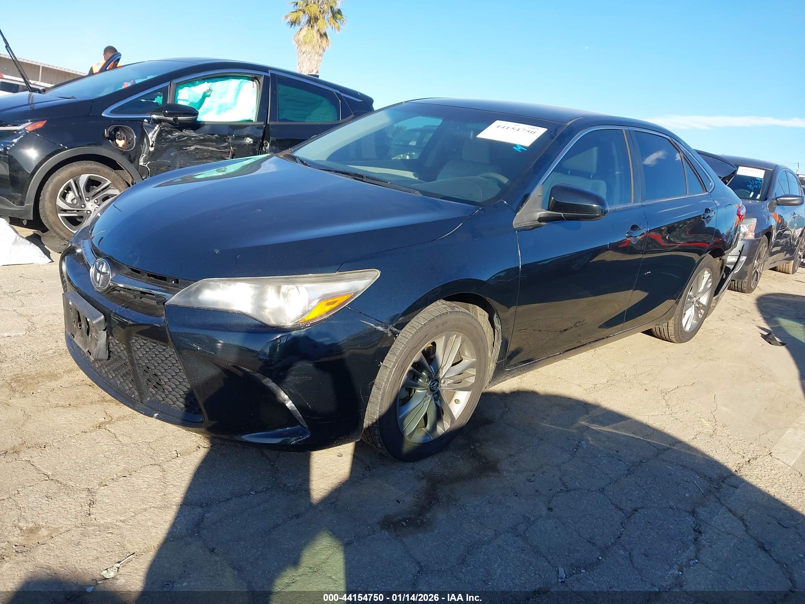 TOYOTA CAMRY image 2