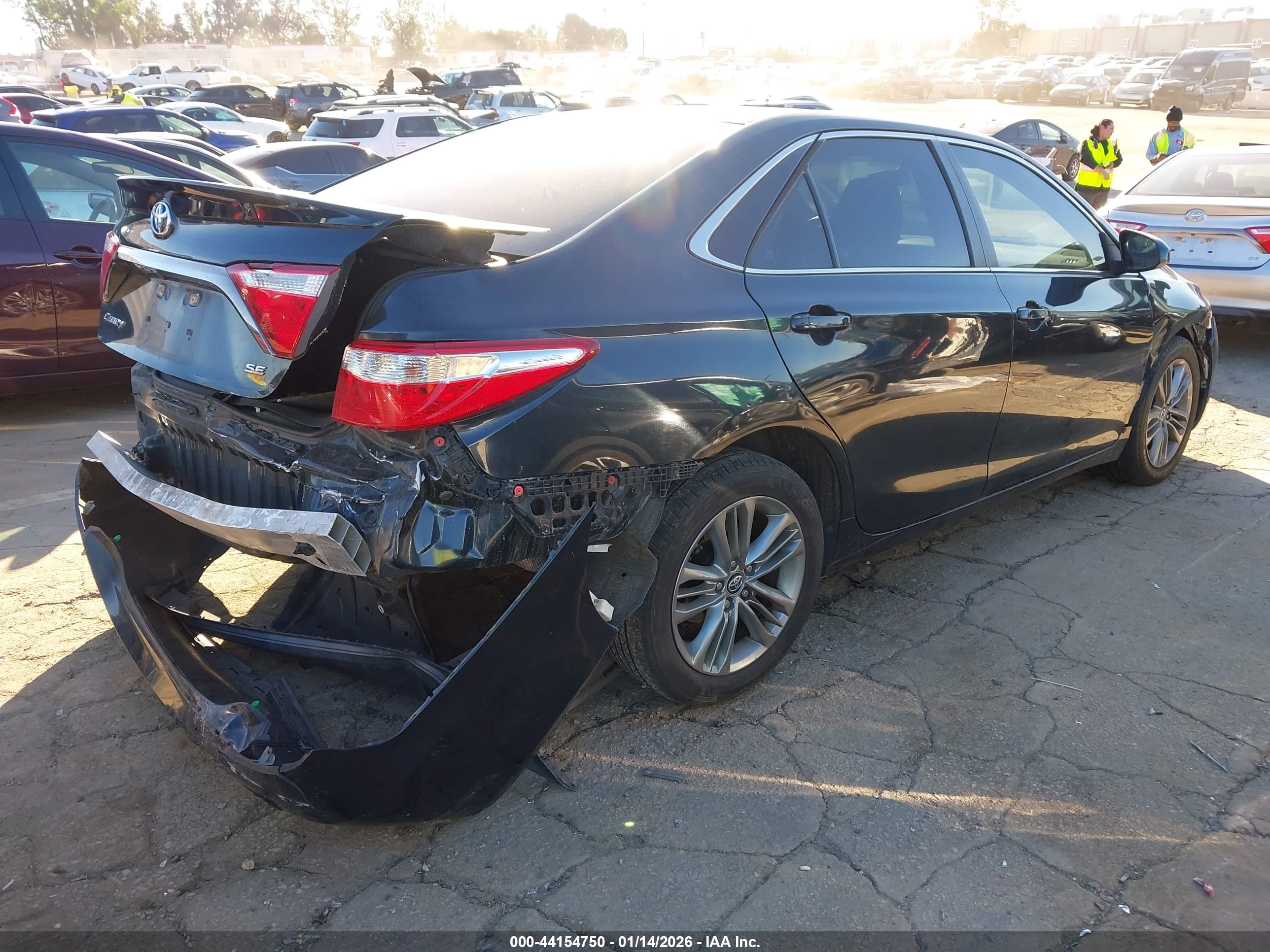 TOYOTA CAMRY image 4