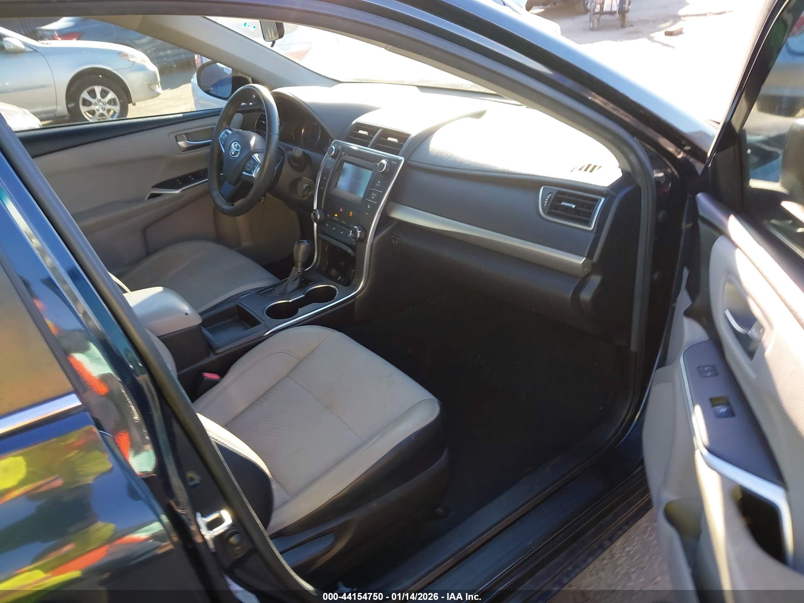 TOYOTA CAMRY image 5