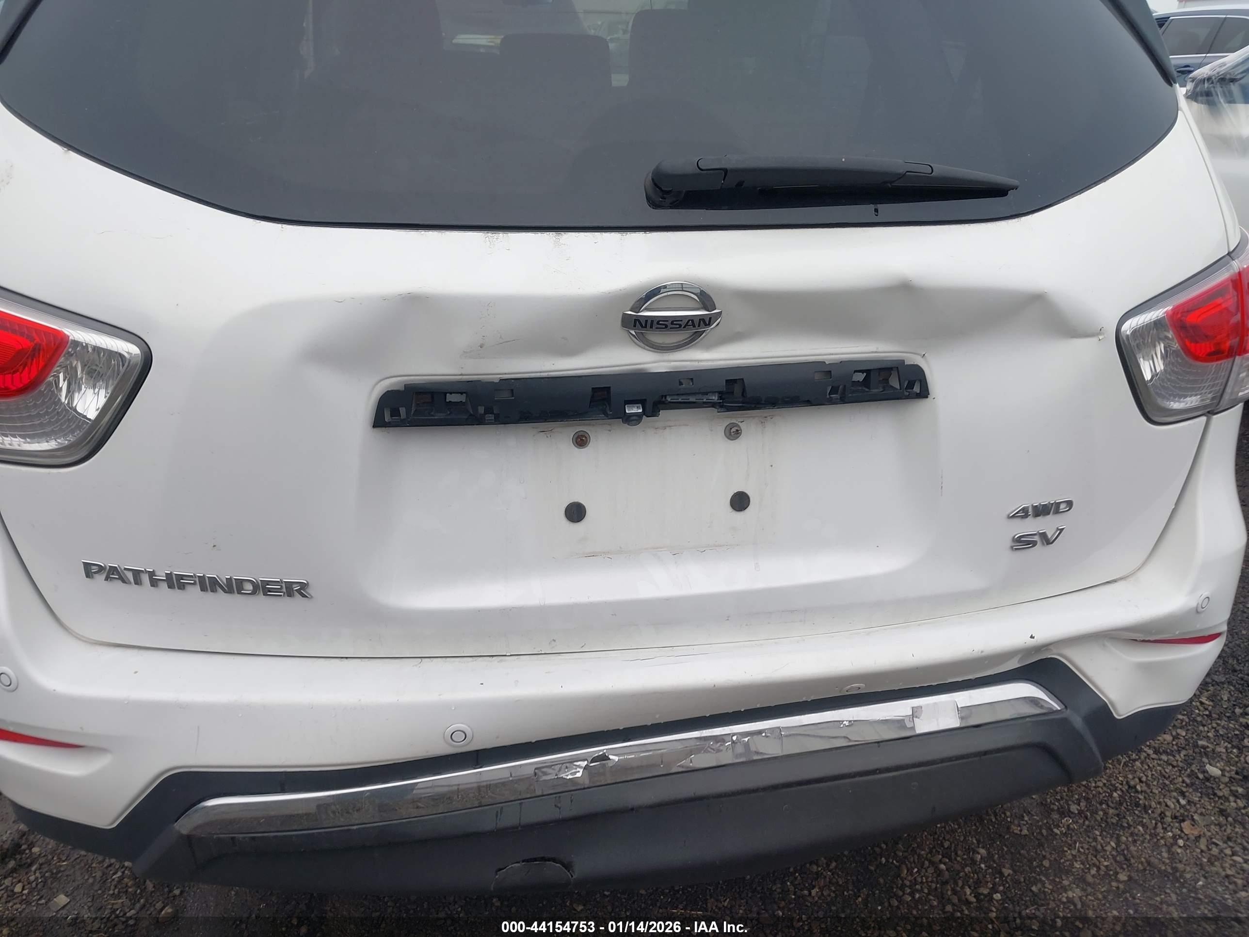 NISSAN PATHFINDER image 6