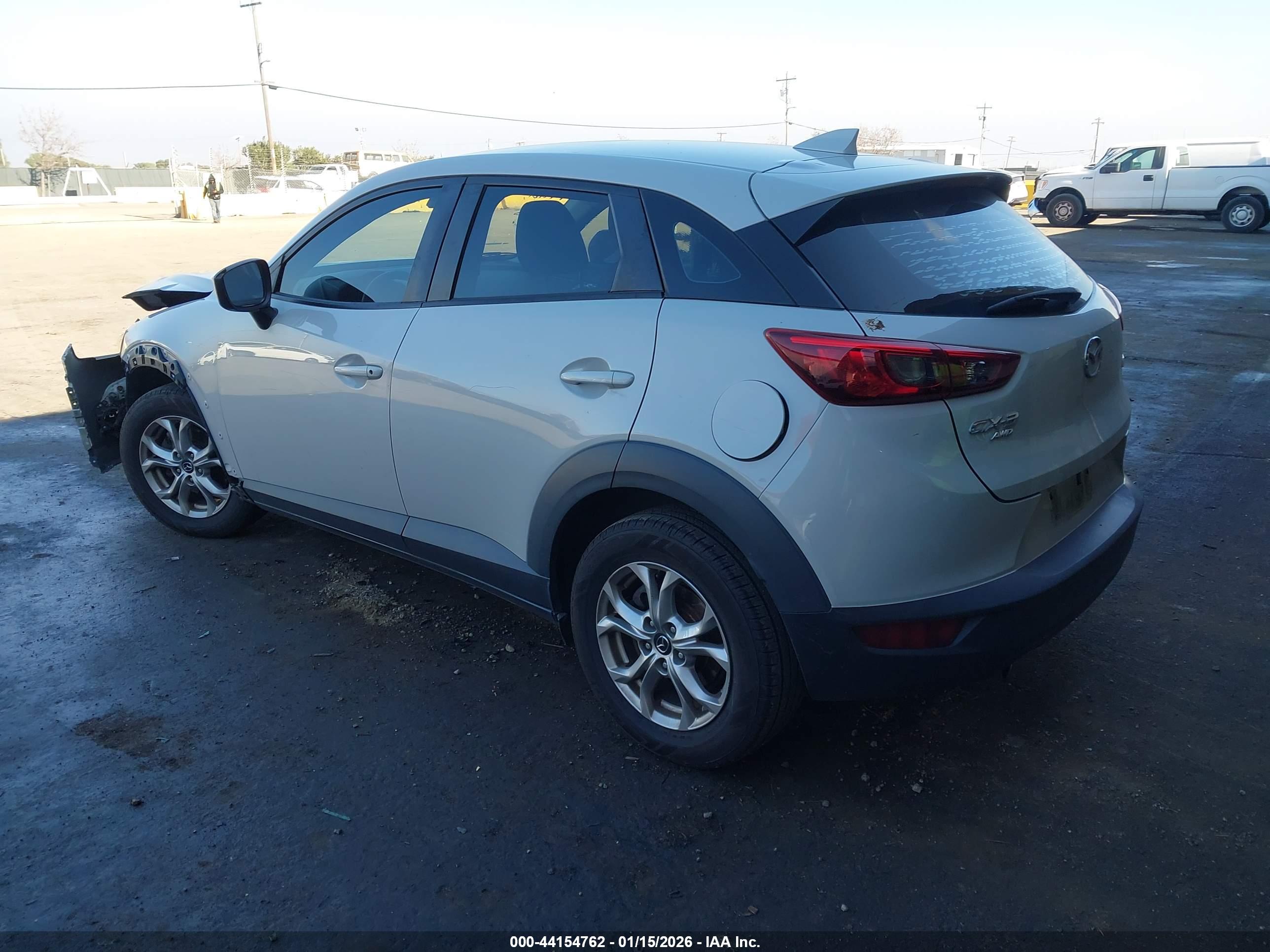 MAZDA CX-3 image 3