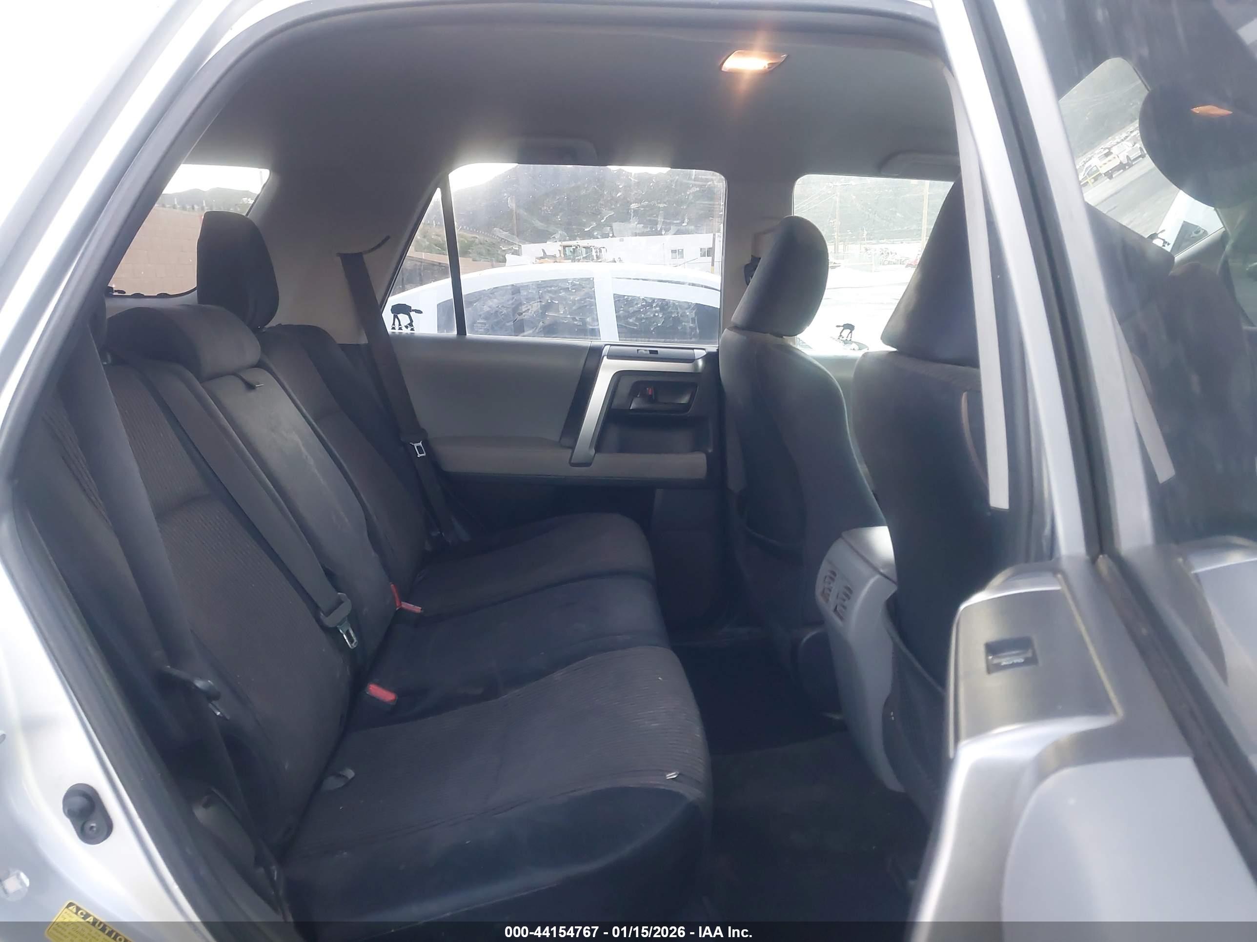 TOYOTA 4RUNNER image 8