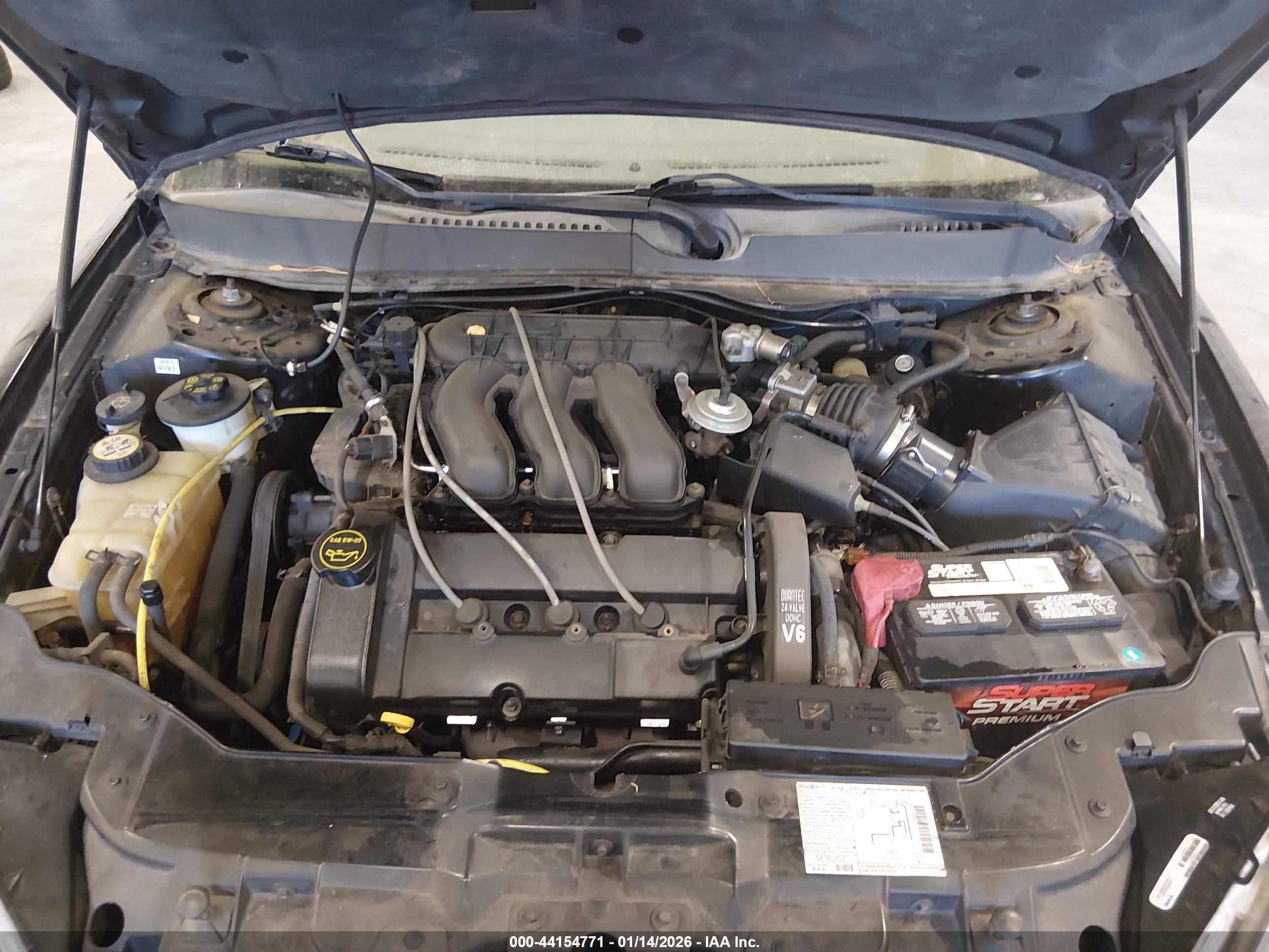 FORD TAURUS image 10