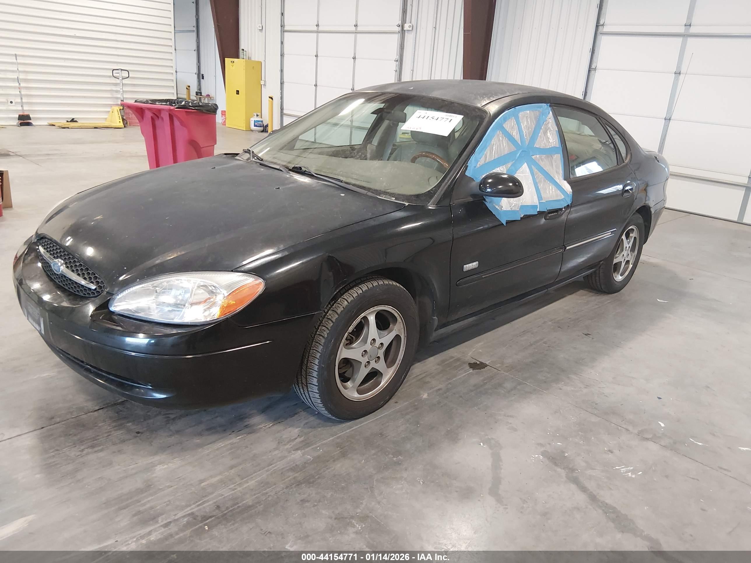 FORD TAURUS image 2