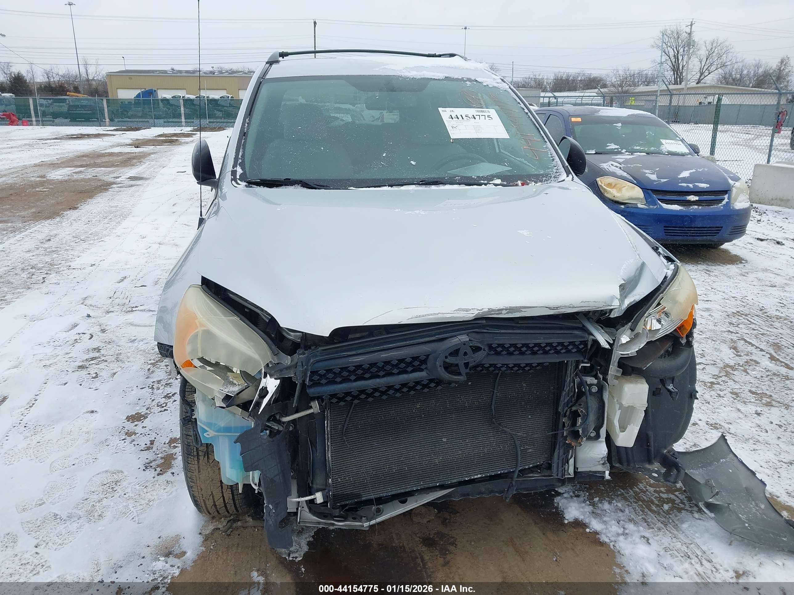 TOYOTA RAV4 image 6