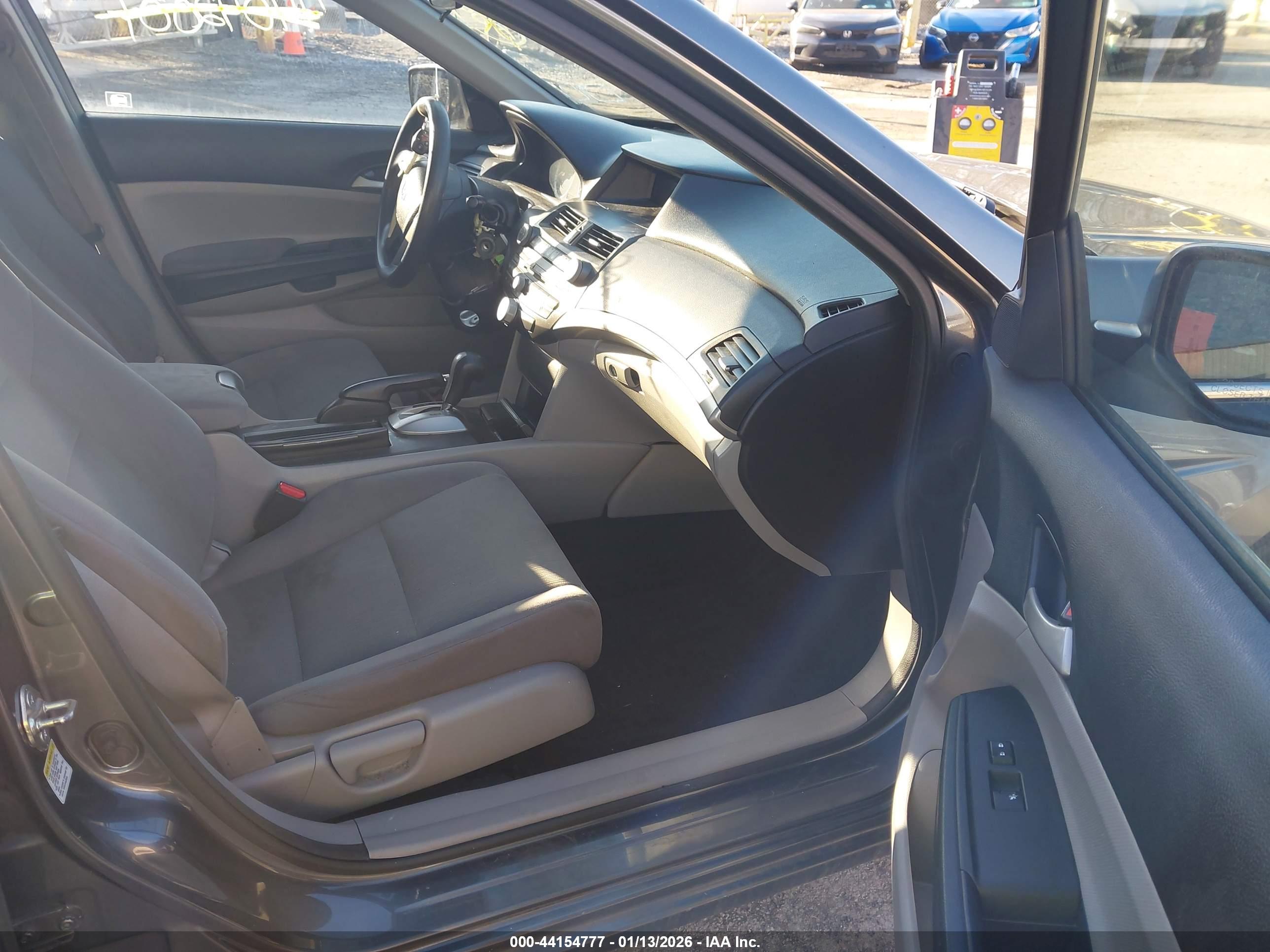 HONDA ACCORD image 5