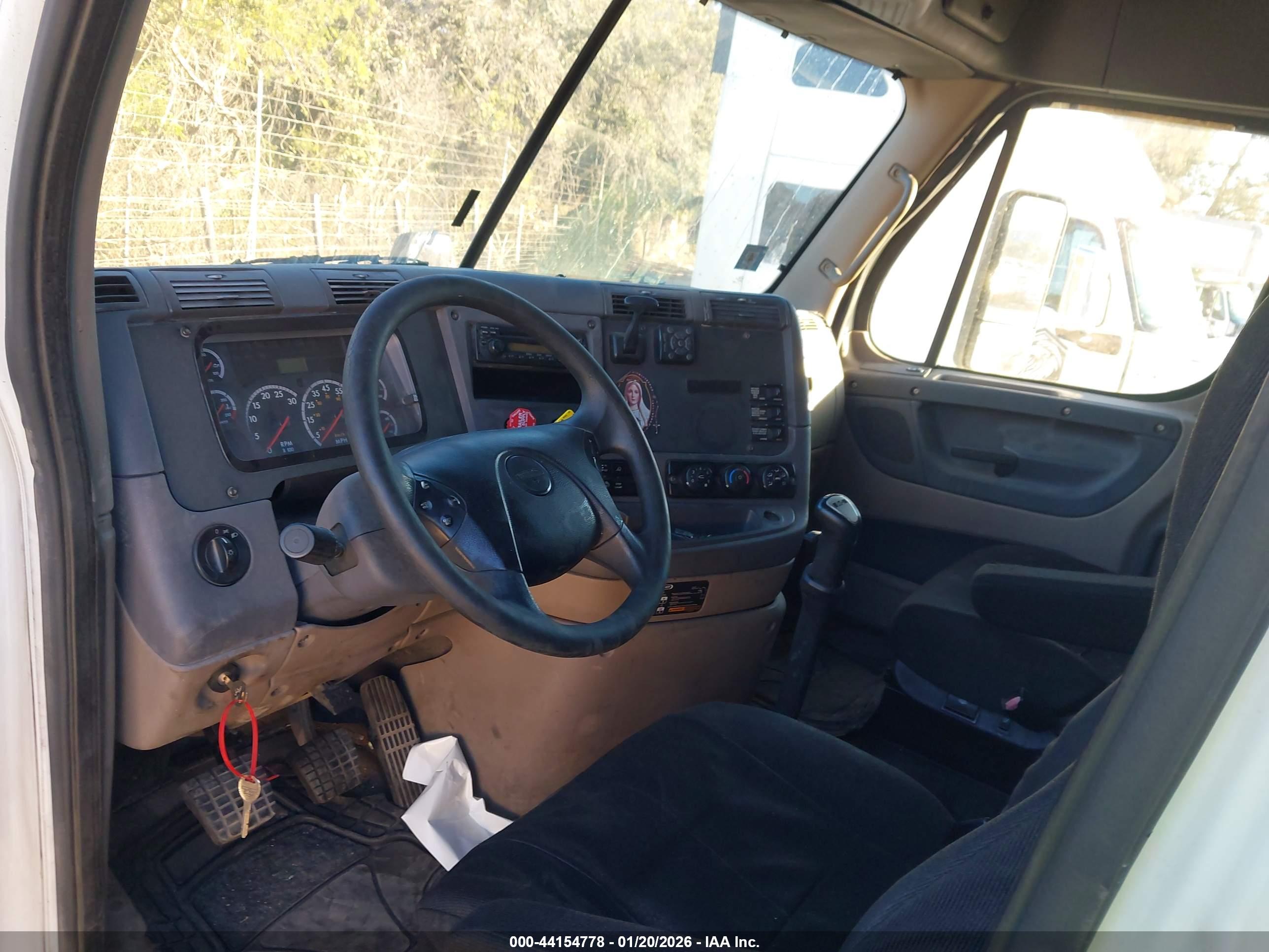 FREIGHTLINER CASCADIA image 7