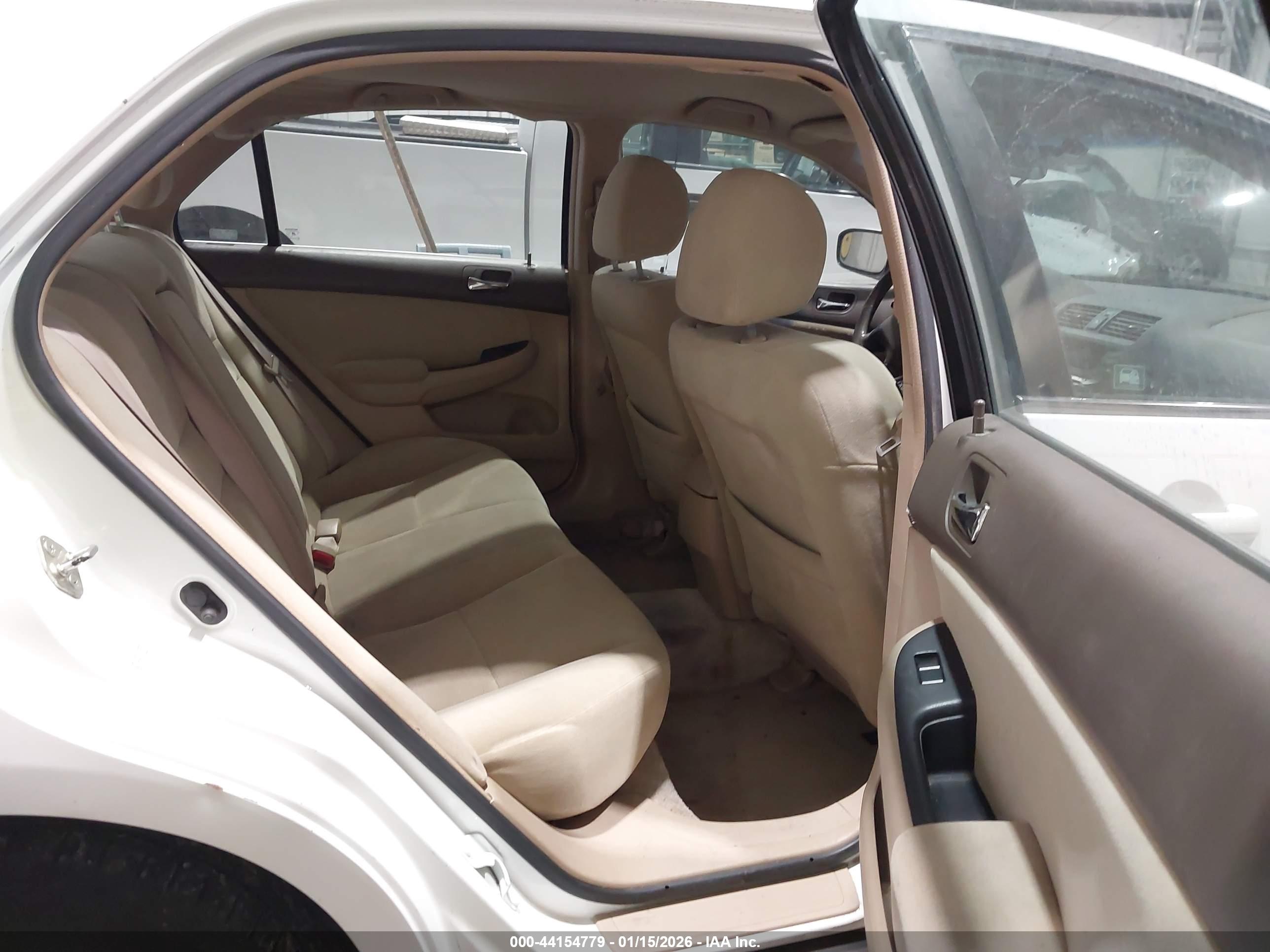 HONDA ACCORD image 8