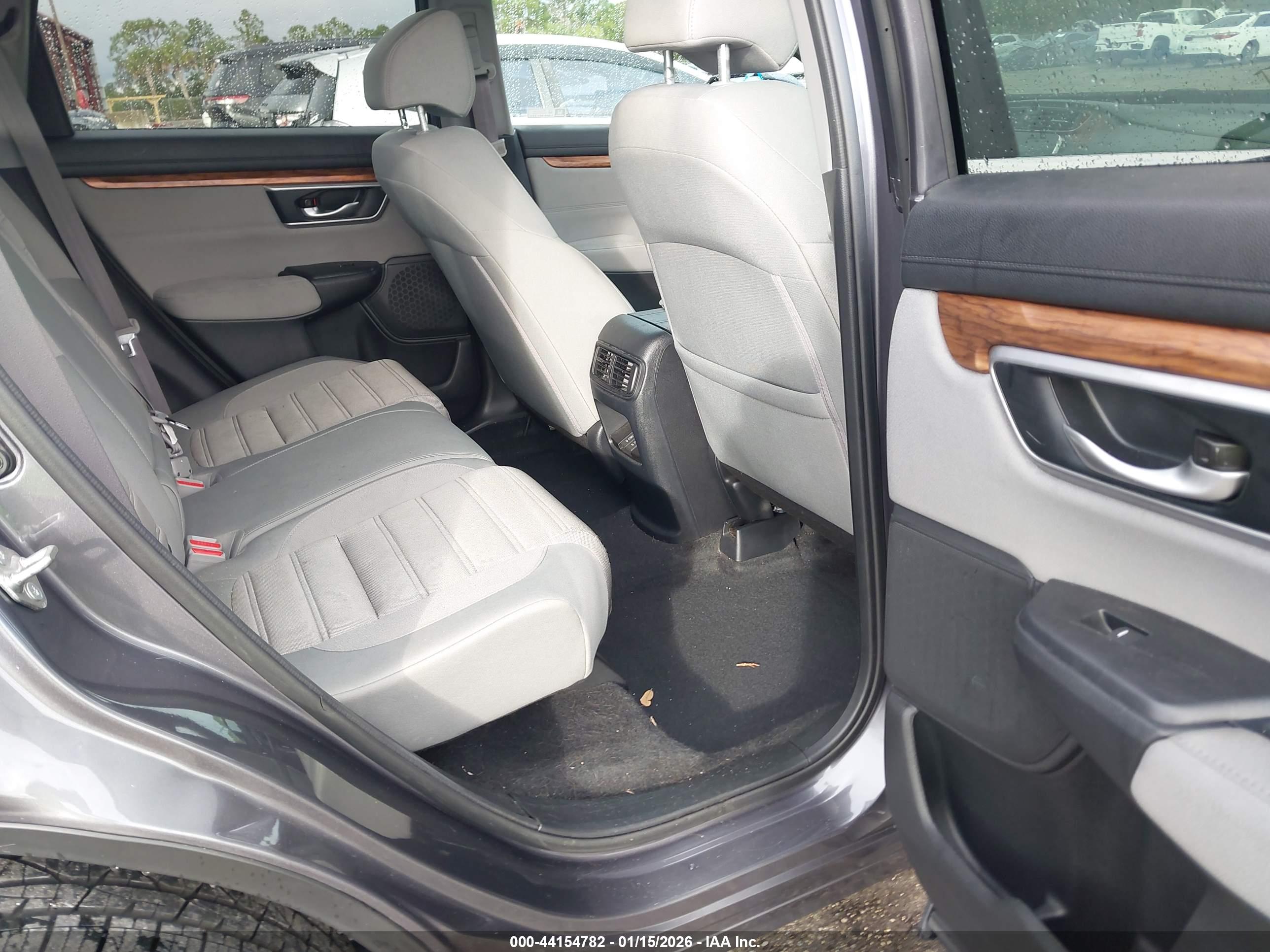 HONDA CR-V image 8