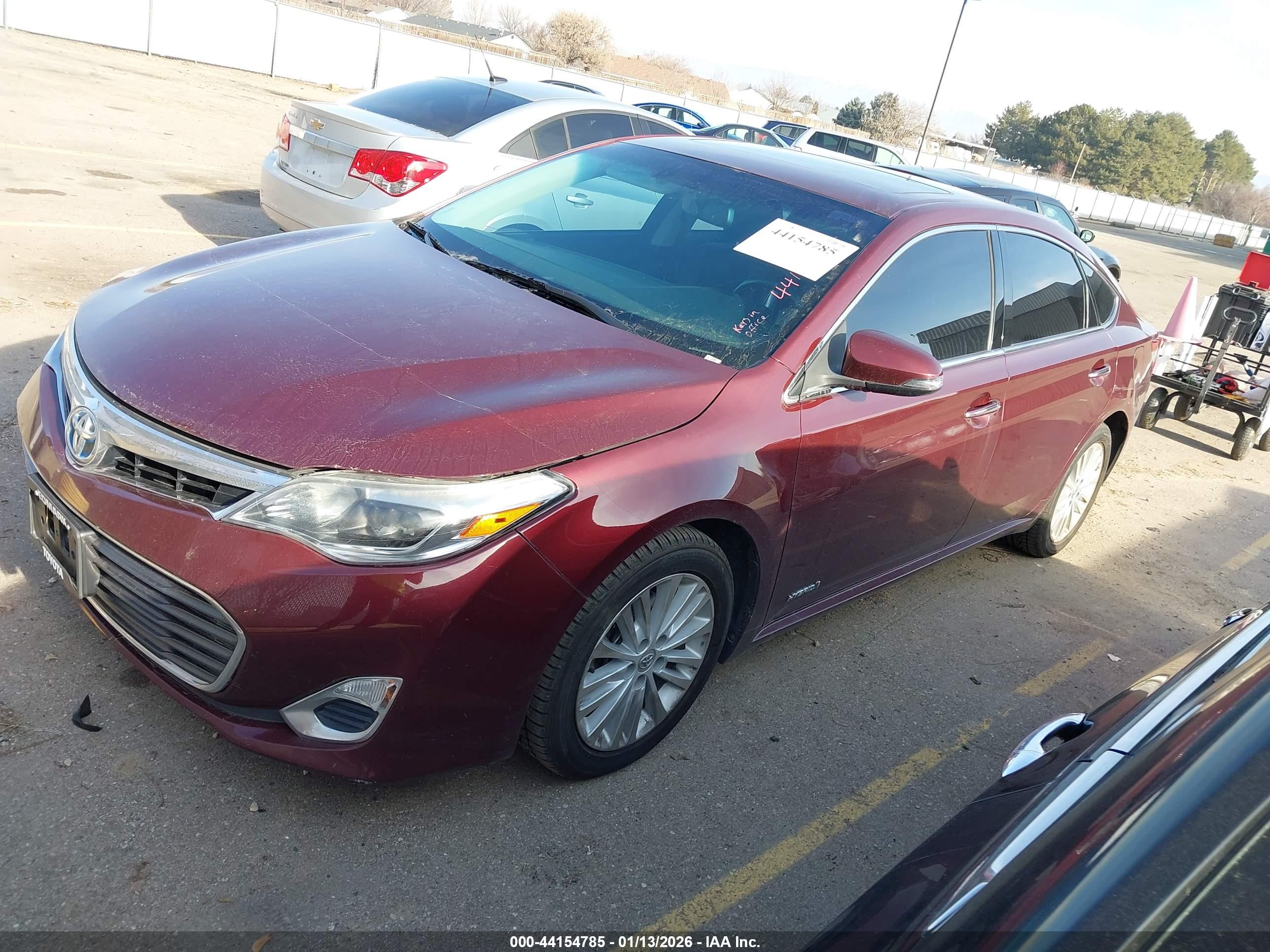TOYOTA AVALON image 2