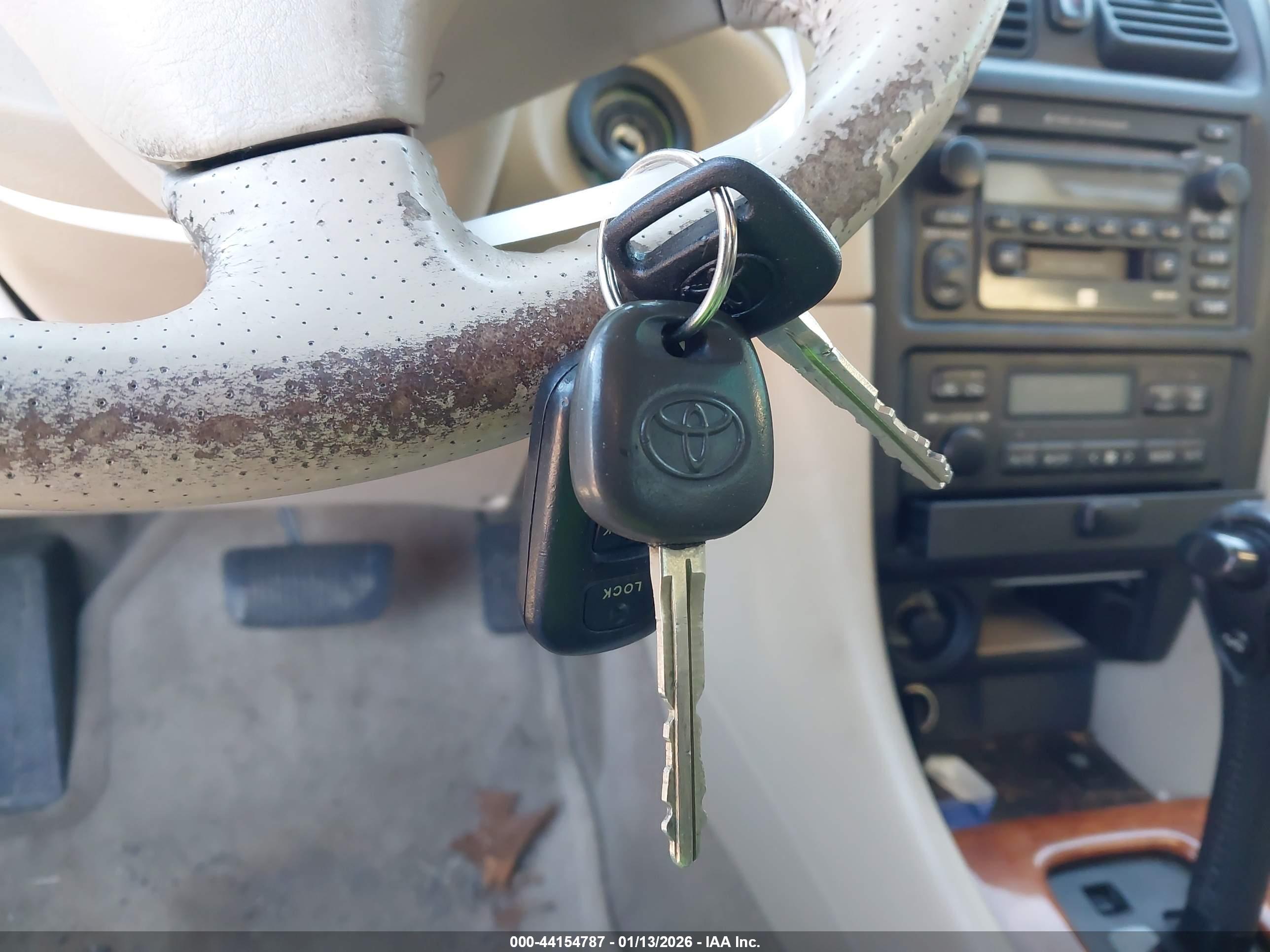 TOYOTA CAMRY image 11