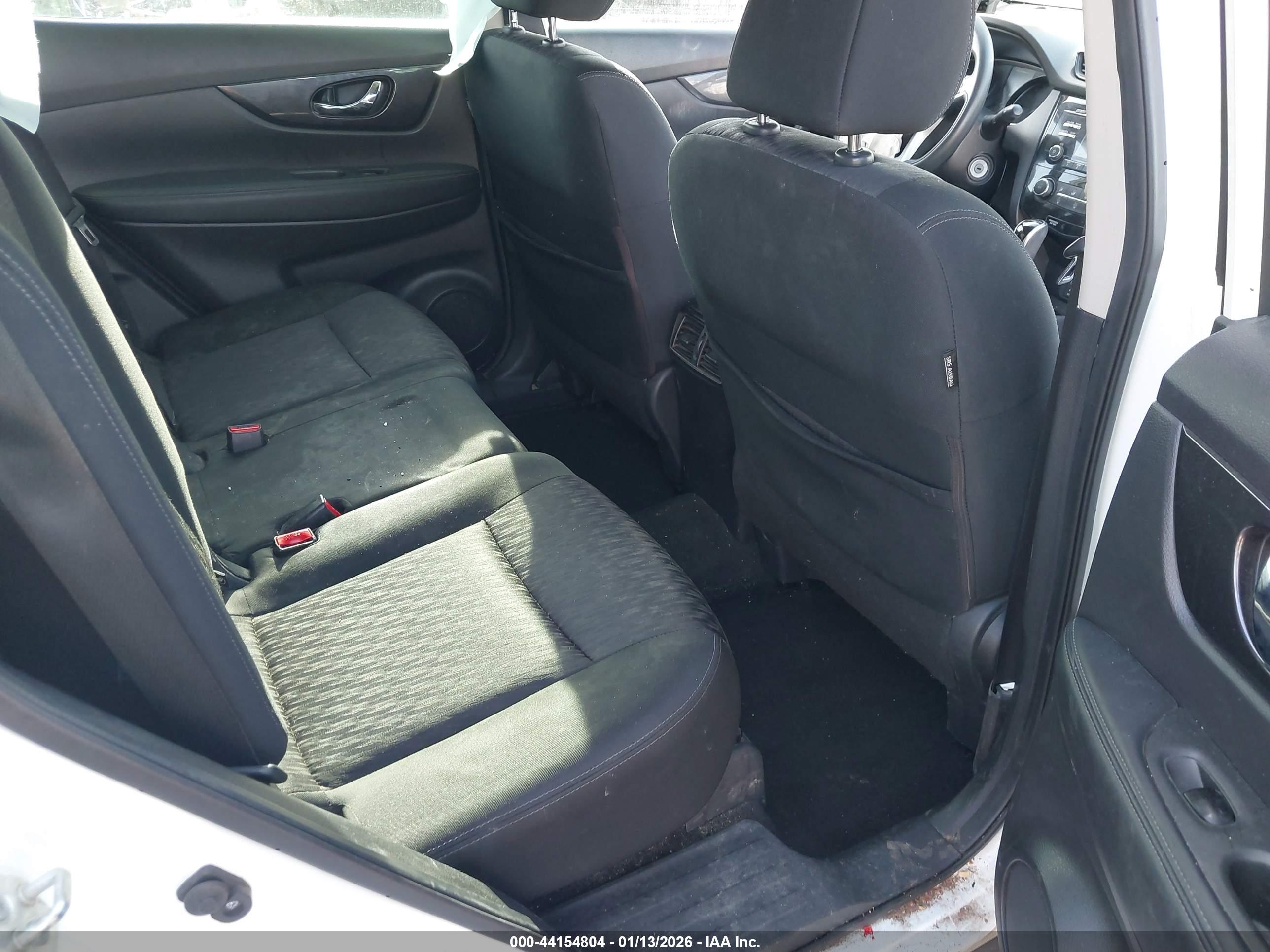 NISSAN ROGUE image 8