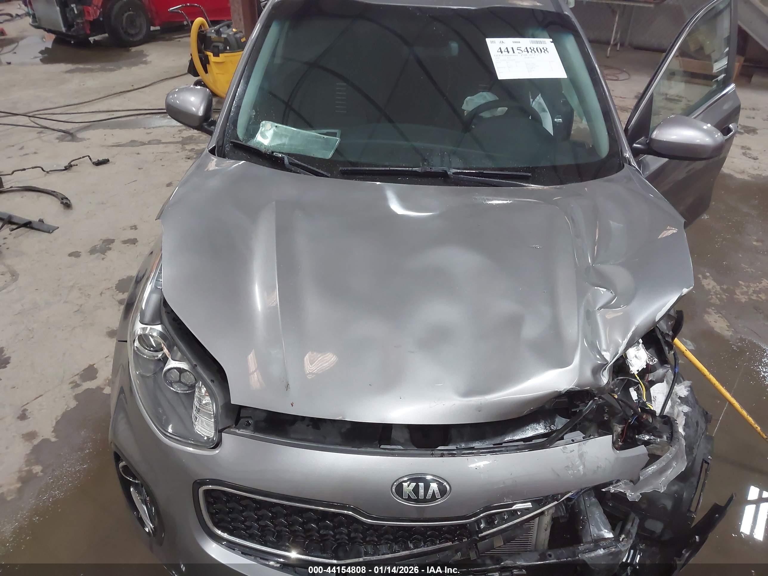 KIA SPORTAGE image 10