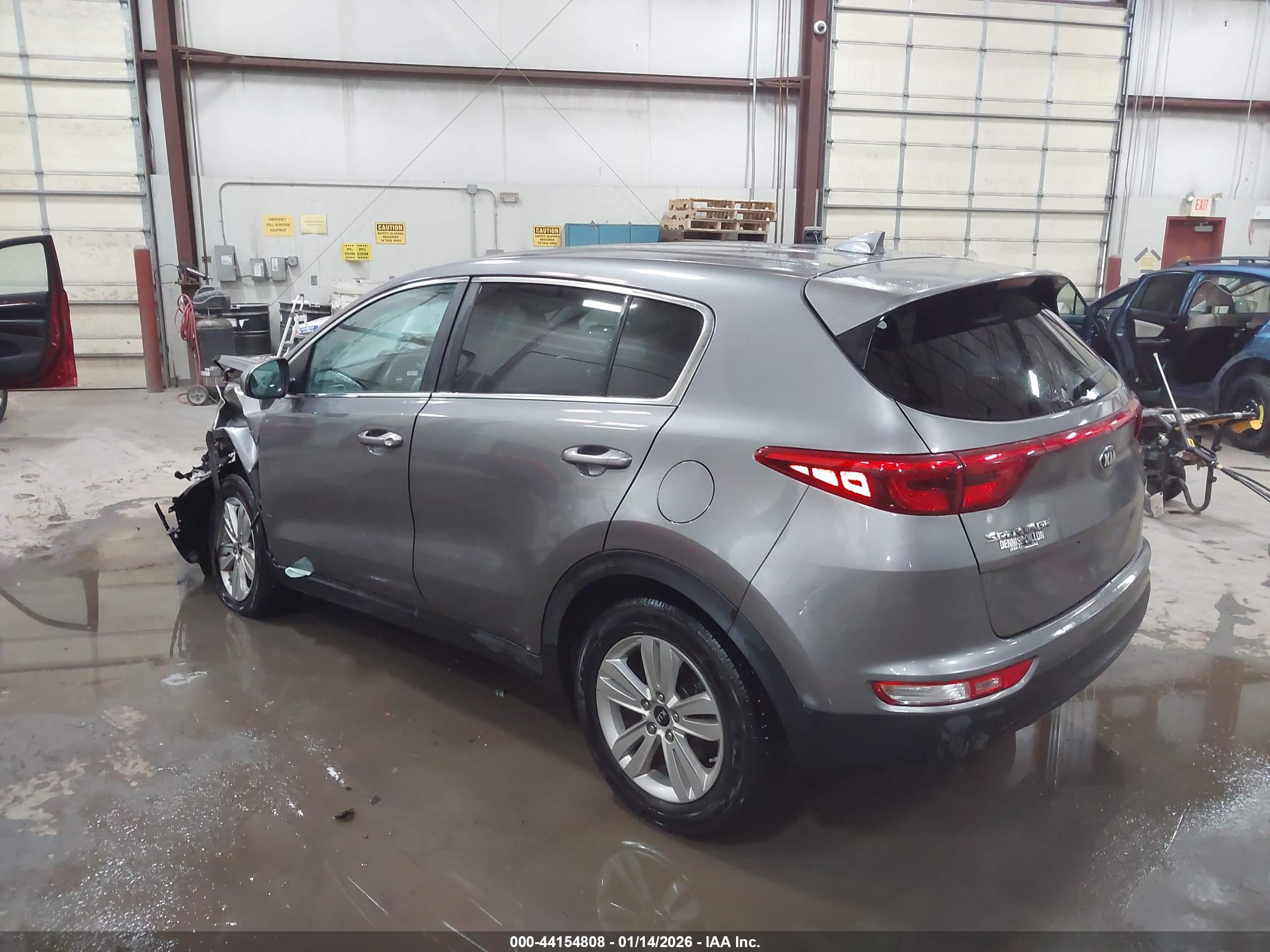KIA SPORTAGE image 3