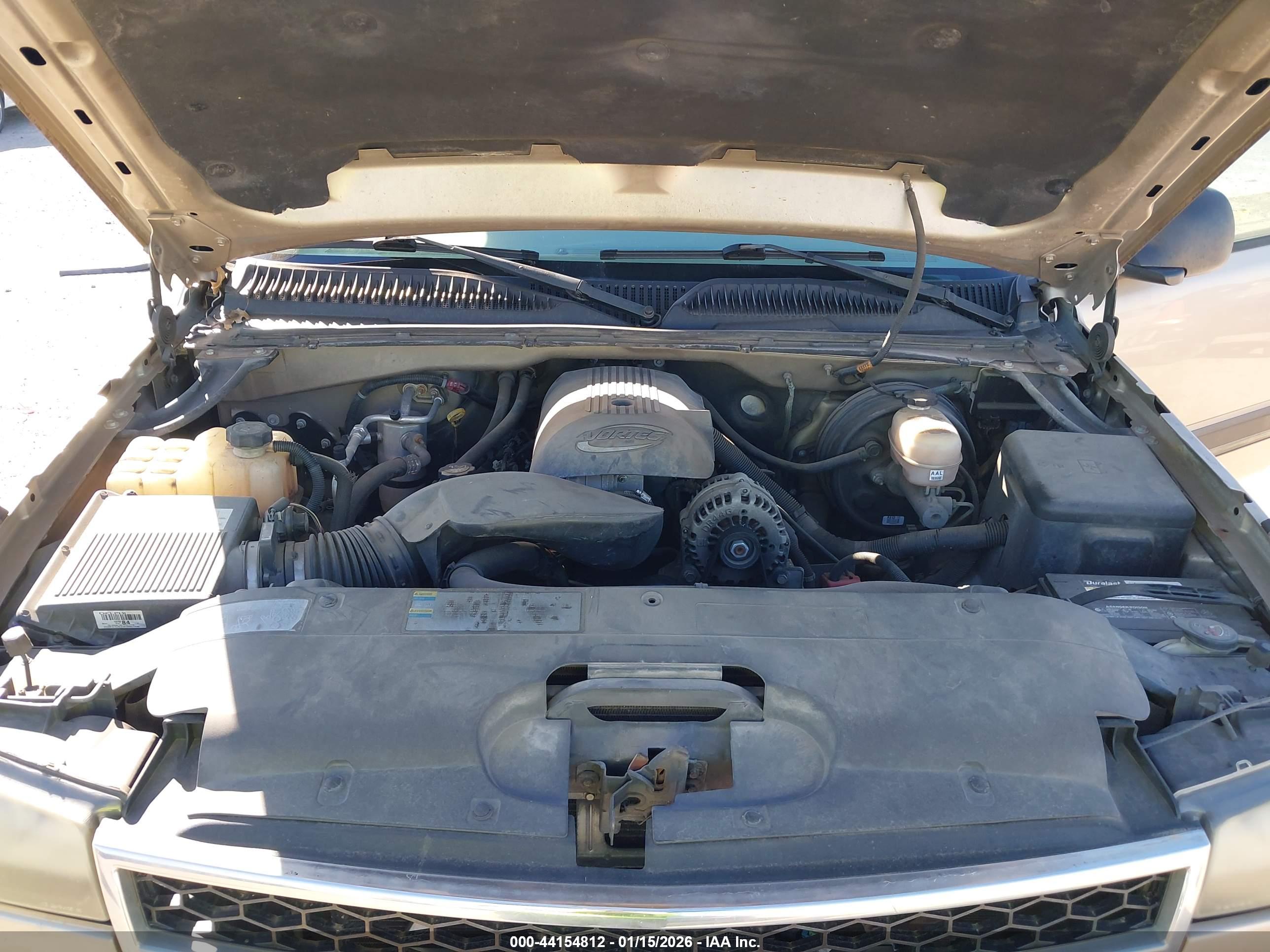 CHEVROLET SILVERADO image 10