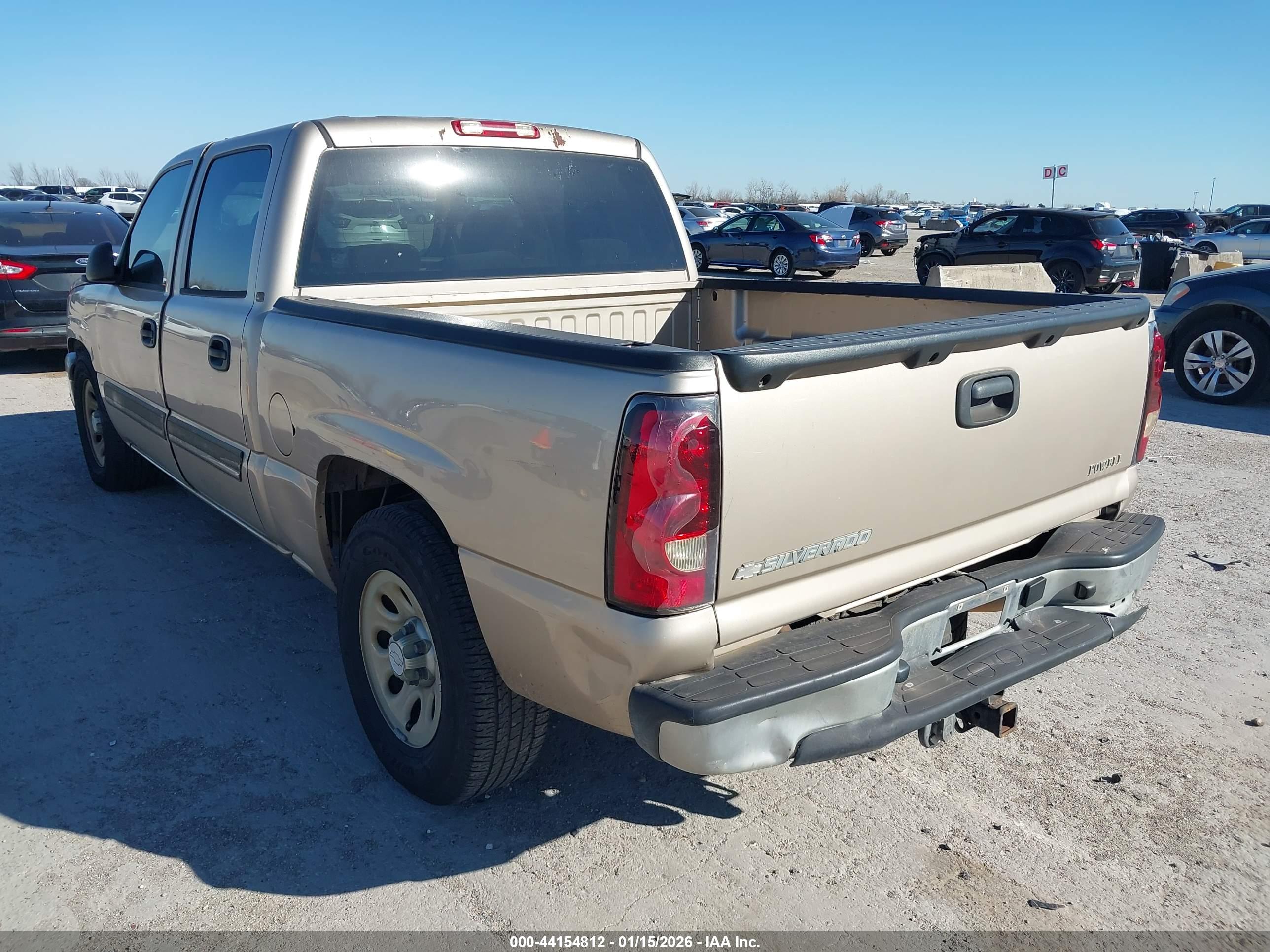 CHEVROLET SILVERADO image 3