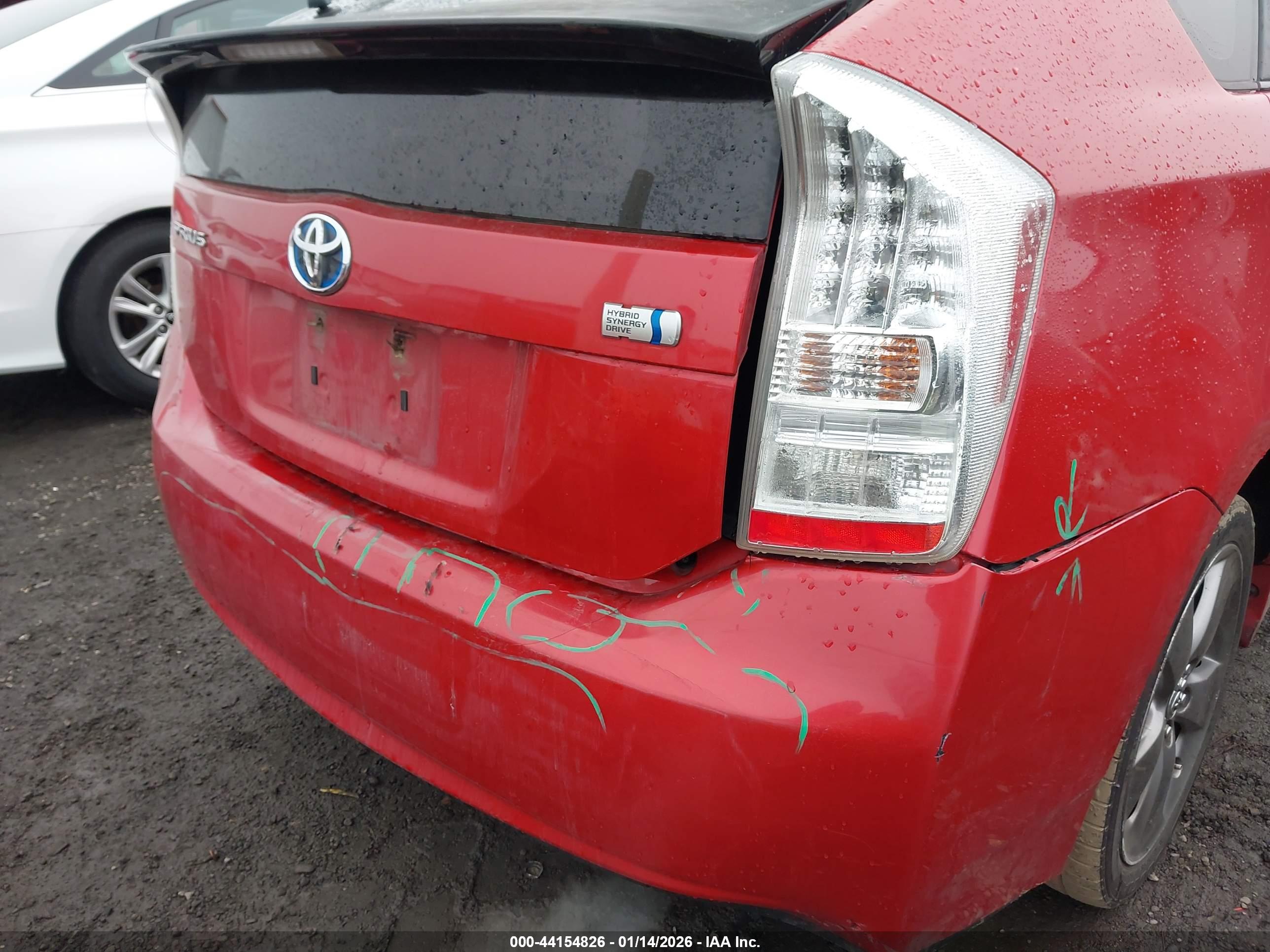 TOYOTA PRIUS image 6