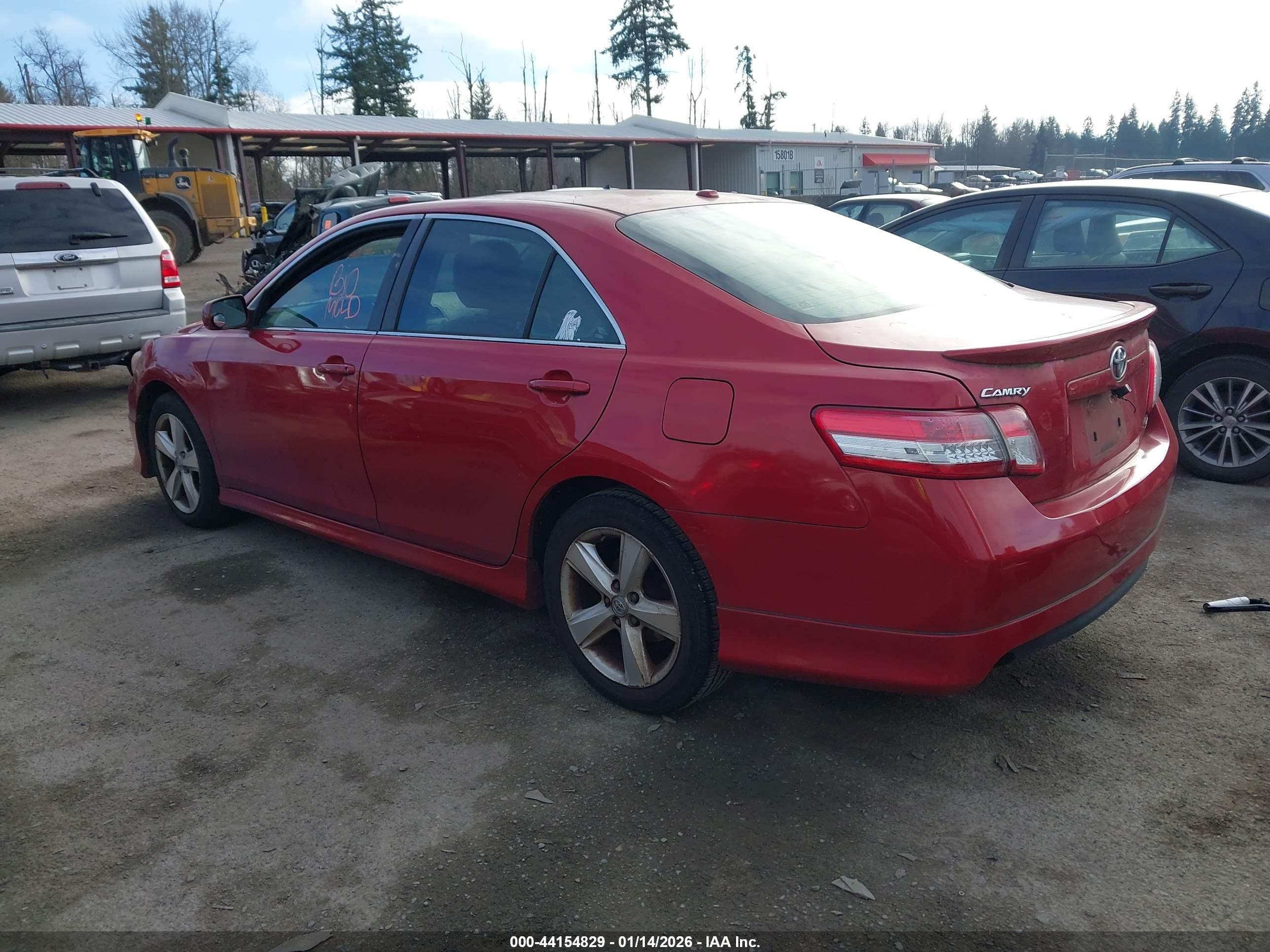 TOYOTA CAMRY image 3