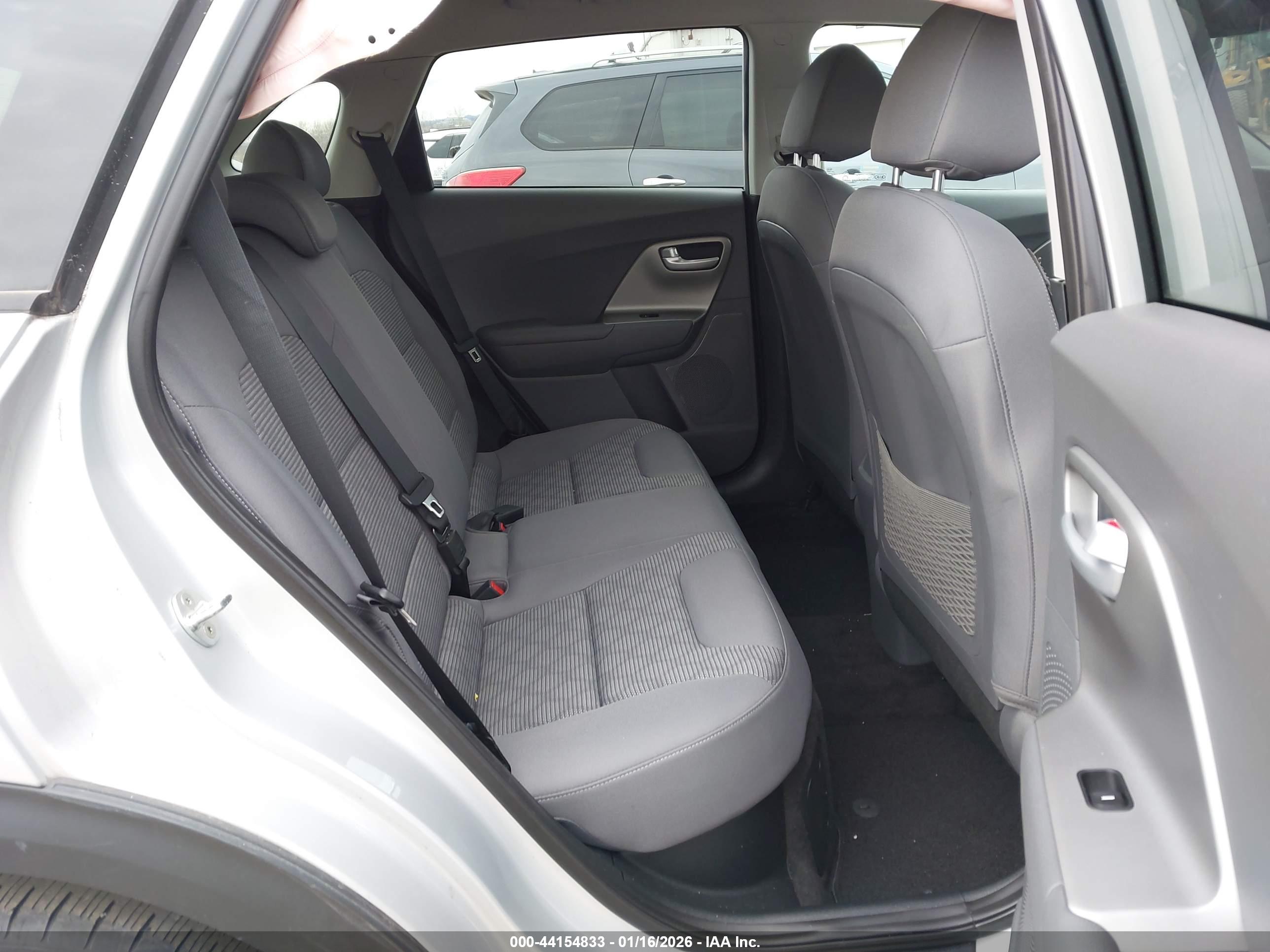KIA NIRO image 8