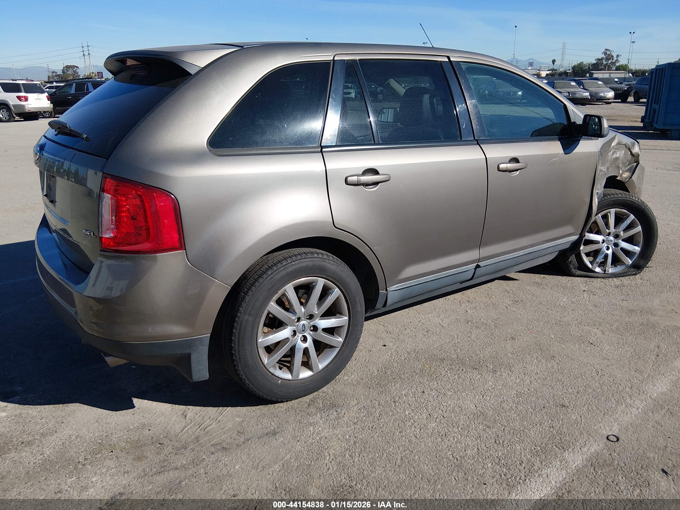 FORD EDGE image 4