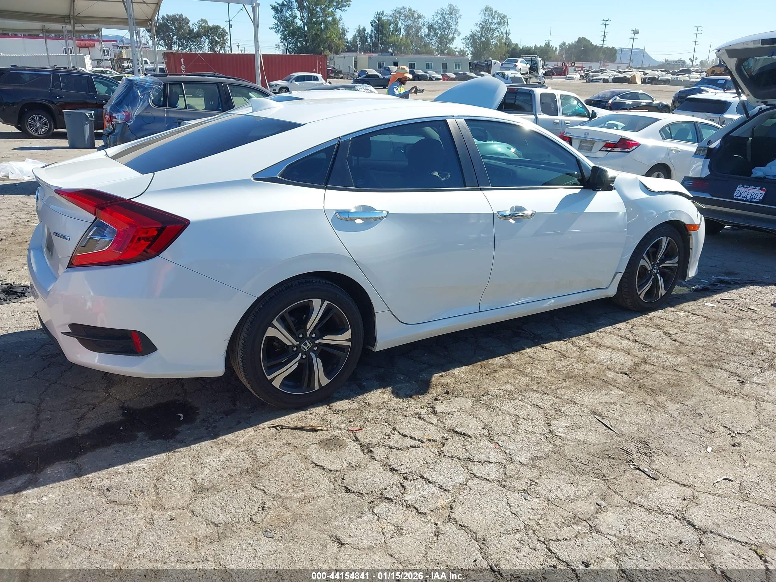HONDA CIVIC image 4