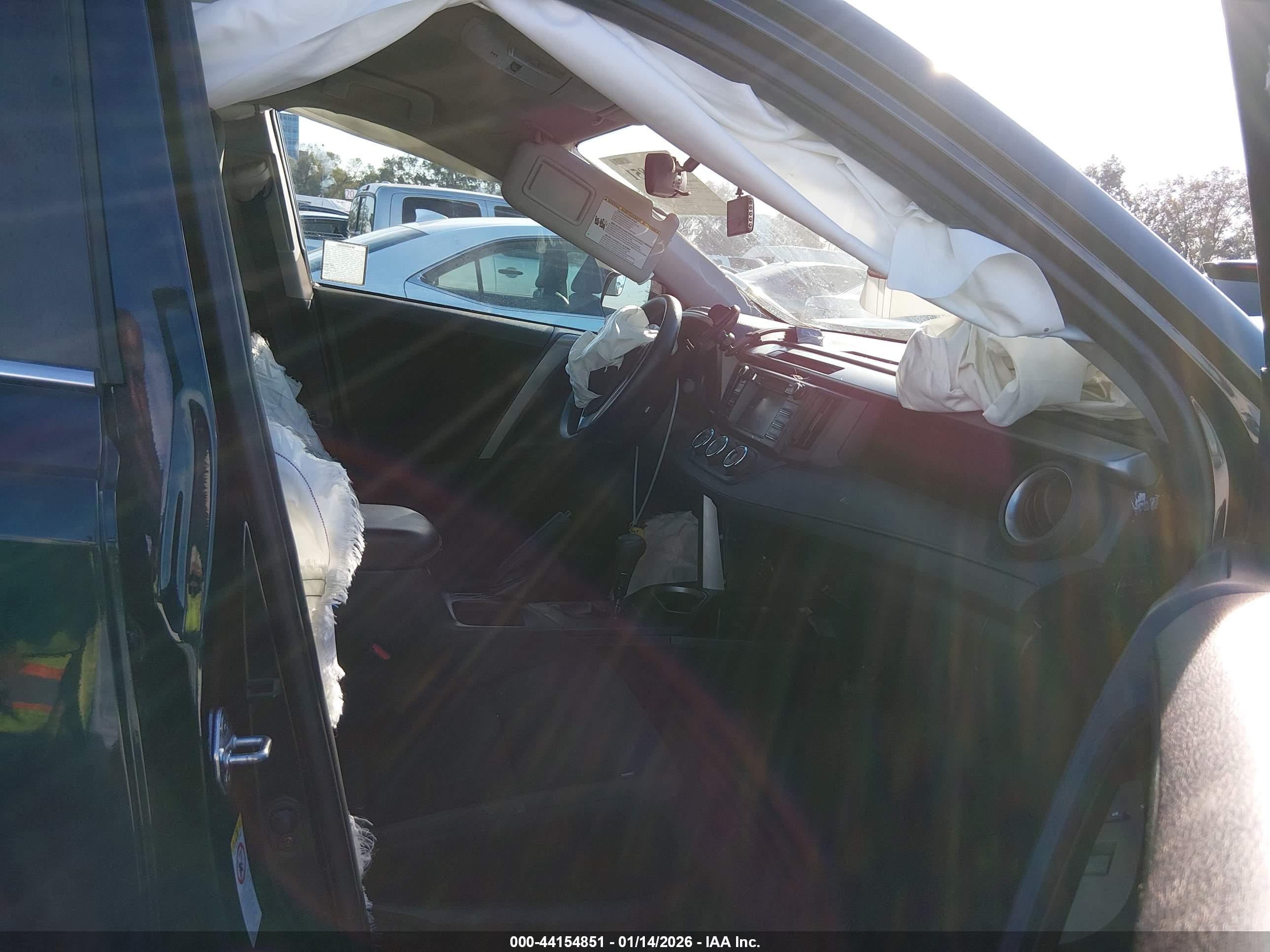 TOYOTA RAV4 image 5