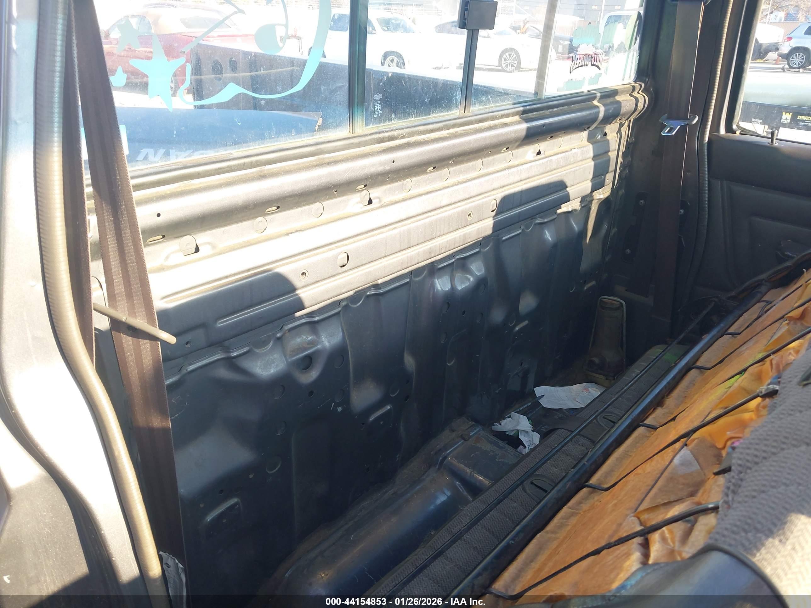 NISSAN D21 image 8