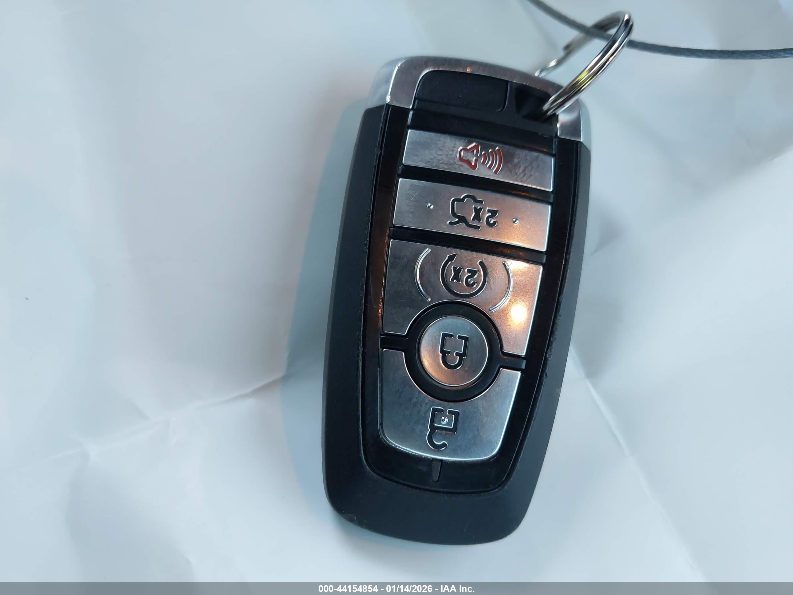 FORD MUSTANG image 11