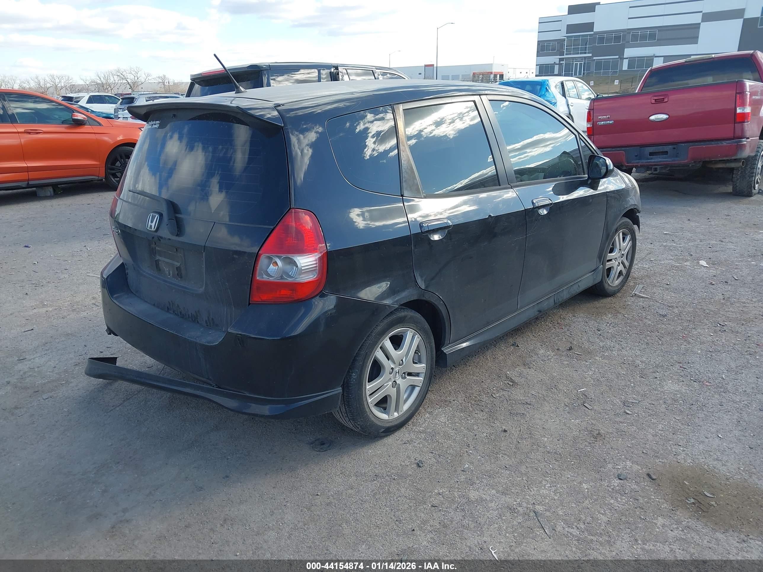 HONDA FIT image 4