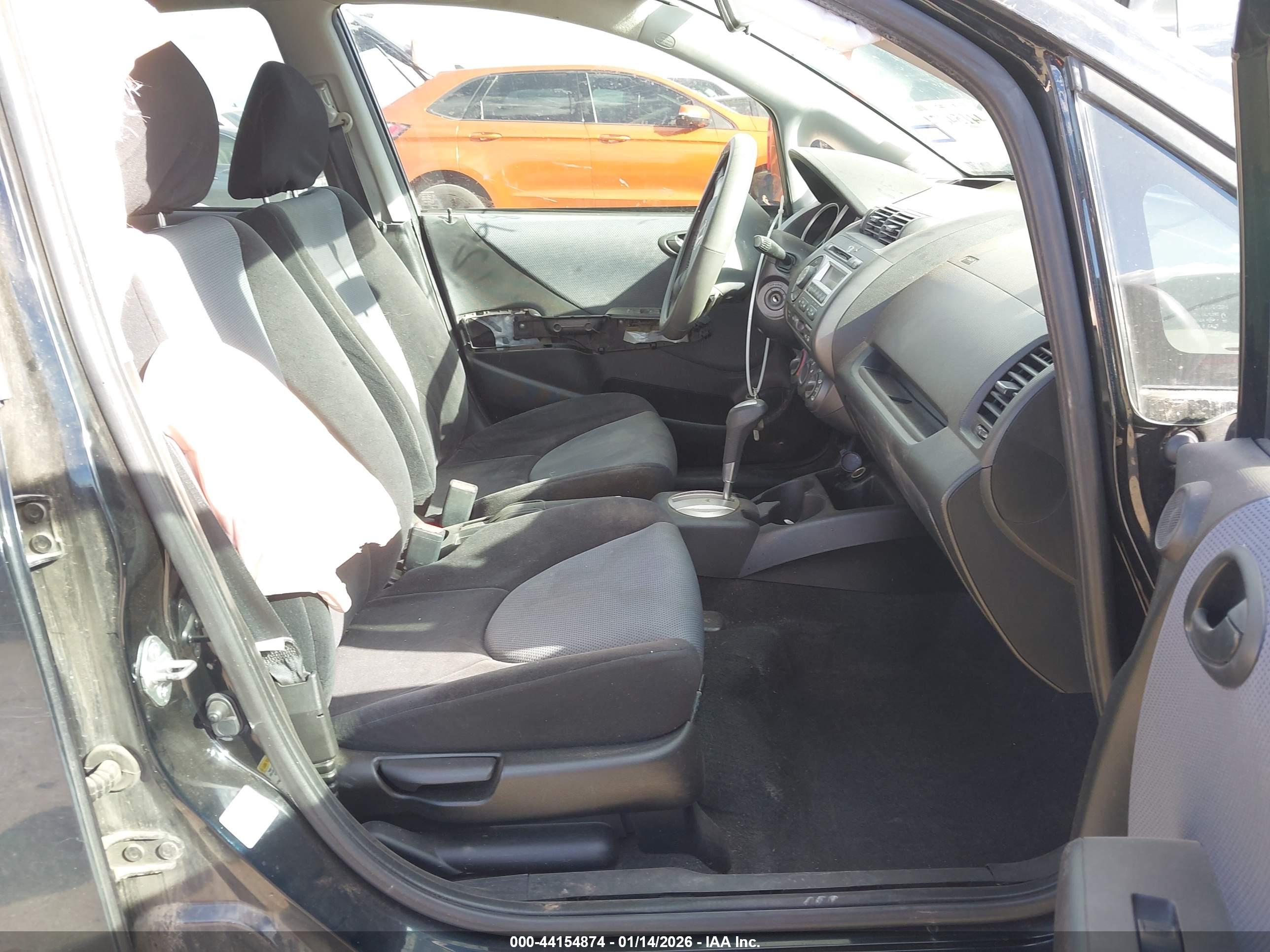 HONDA FIT image 5