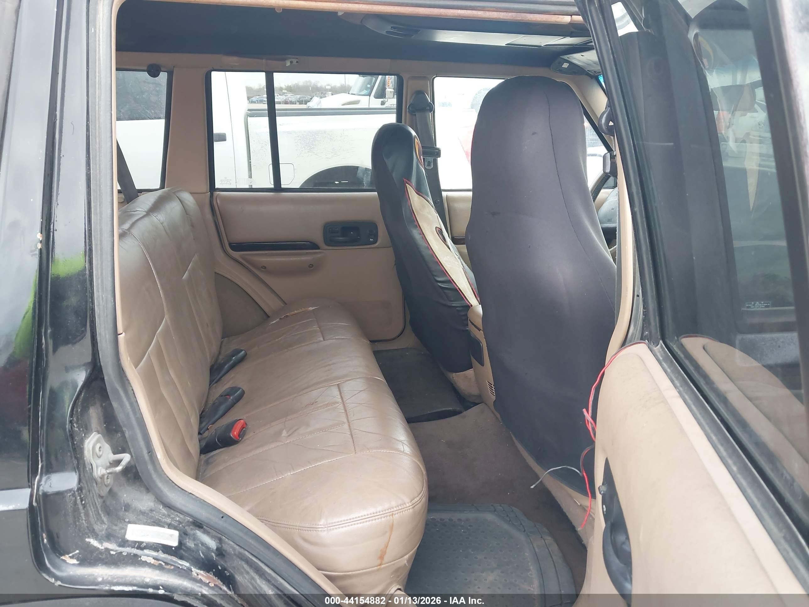 JEEP CHEROKEE image 8
