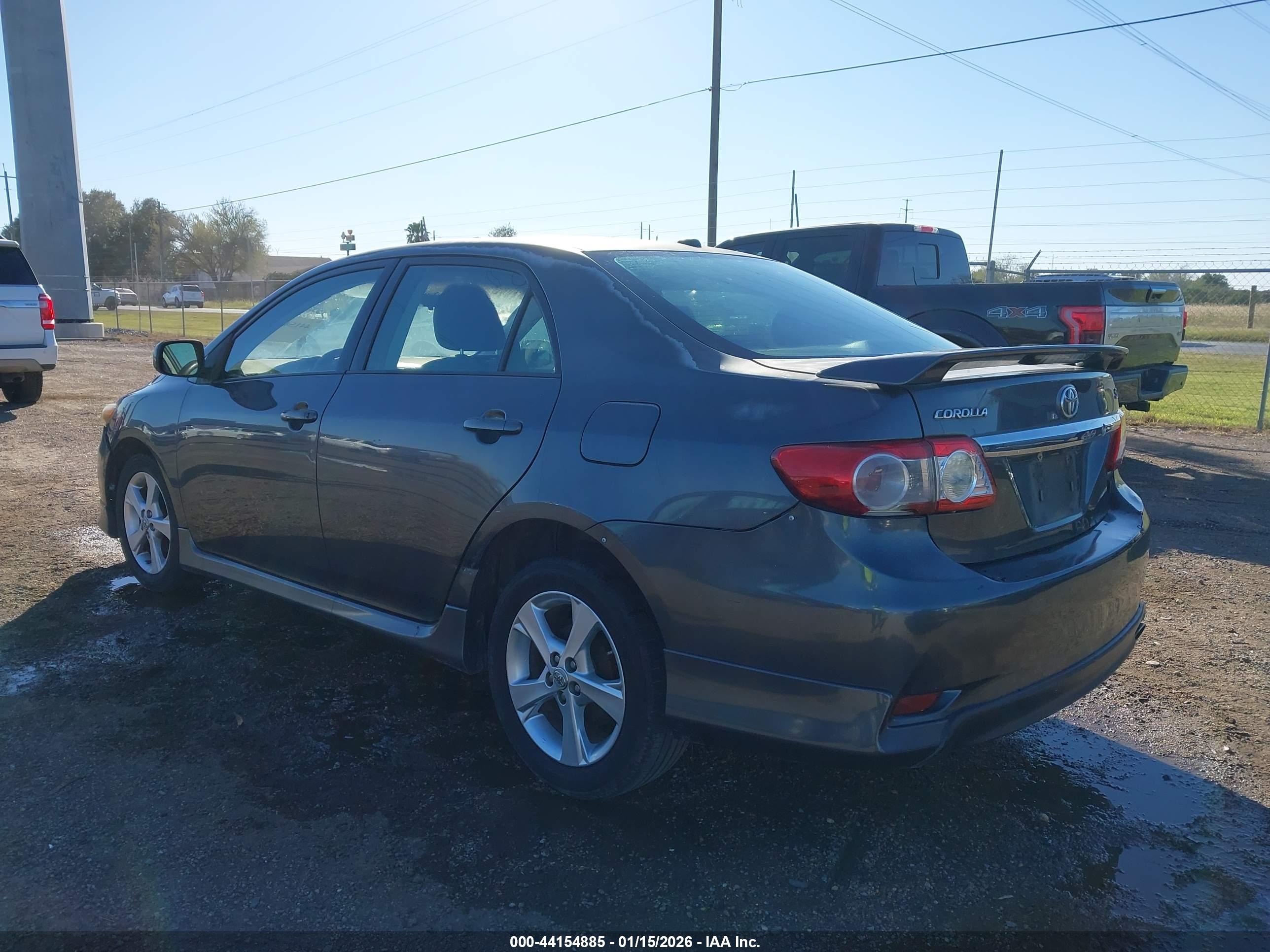 TOYOTA COROLLA image 3