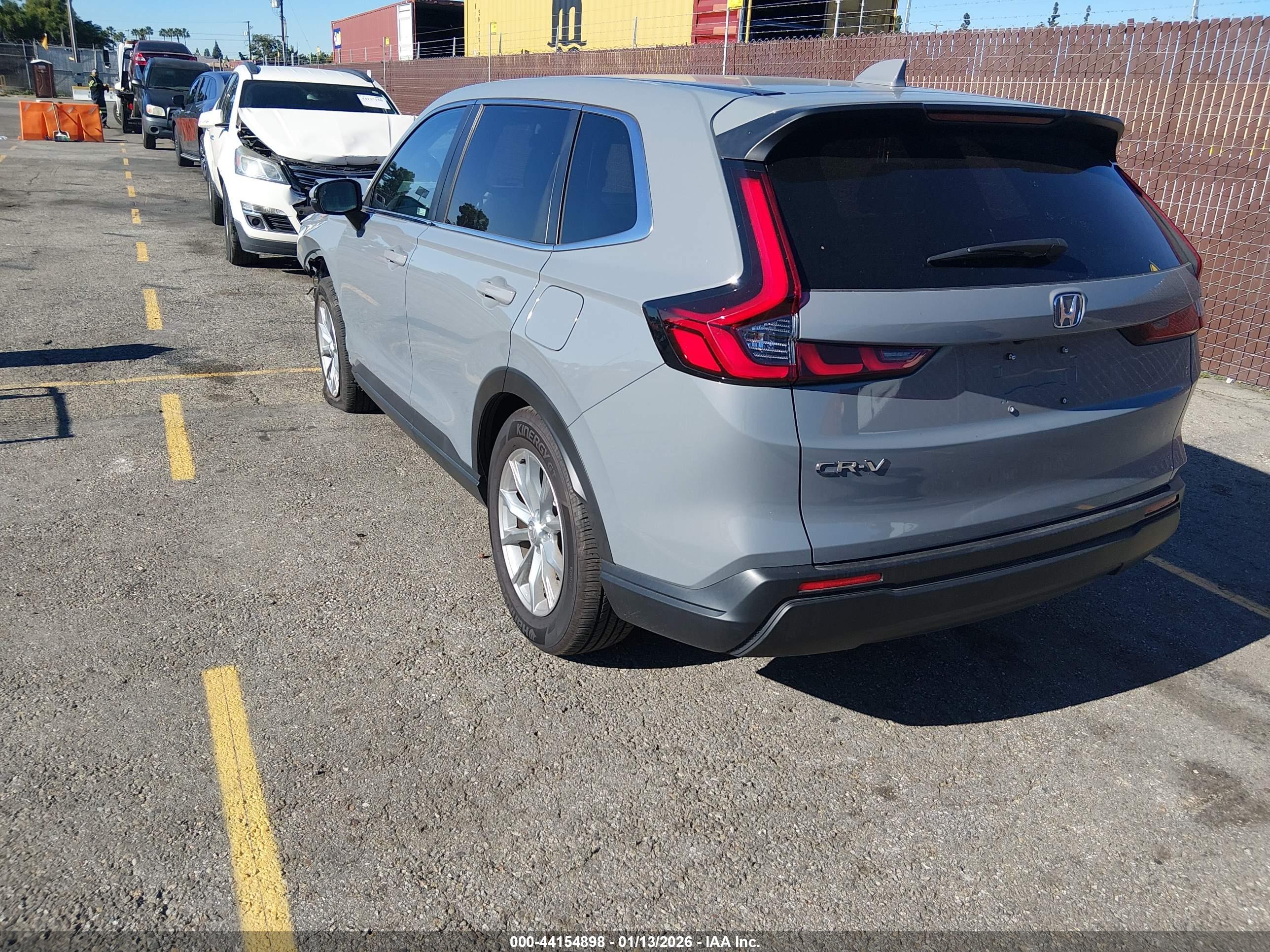 HONDA CR-V image 3