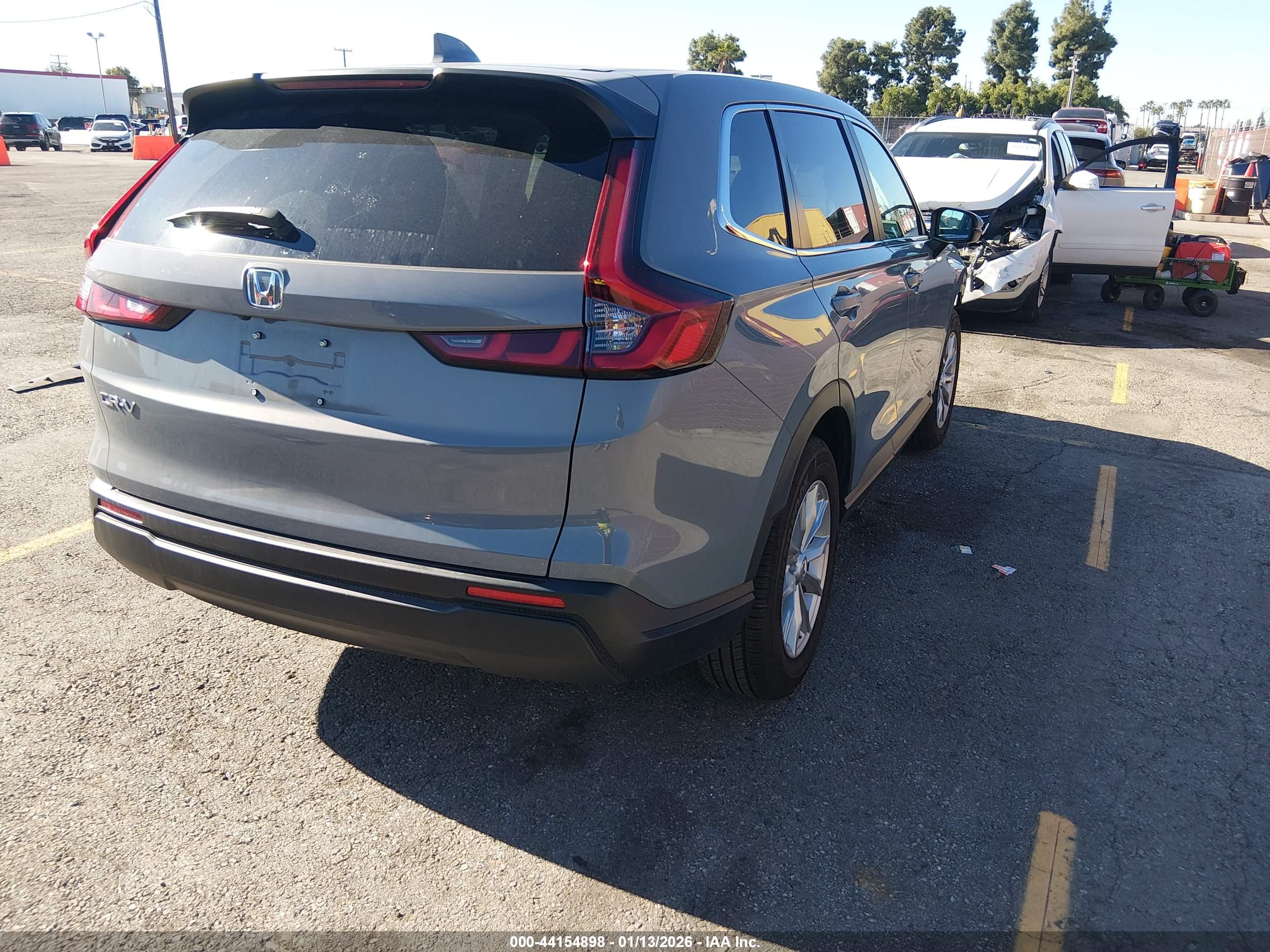 HONDA CR-V image 4