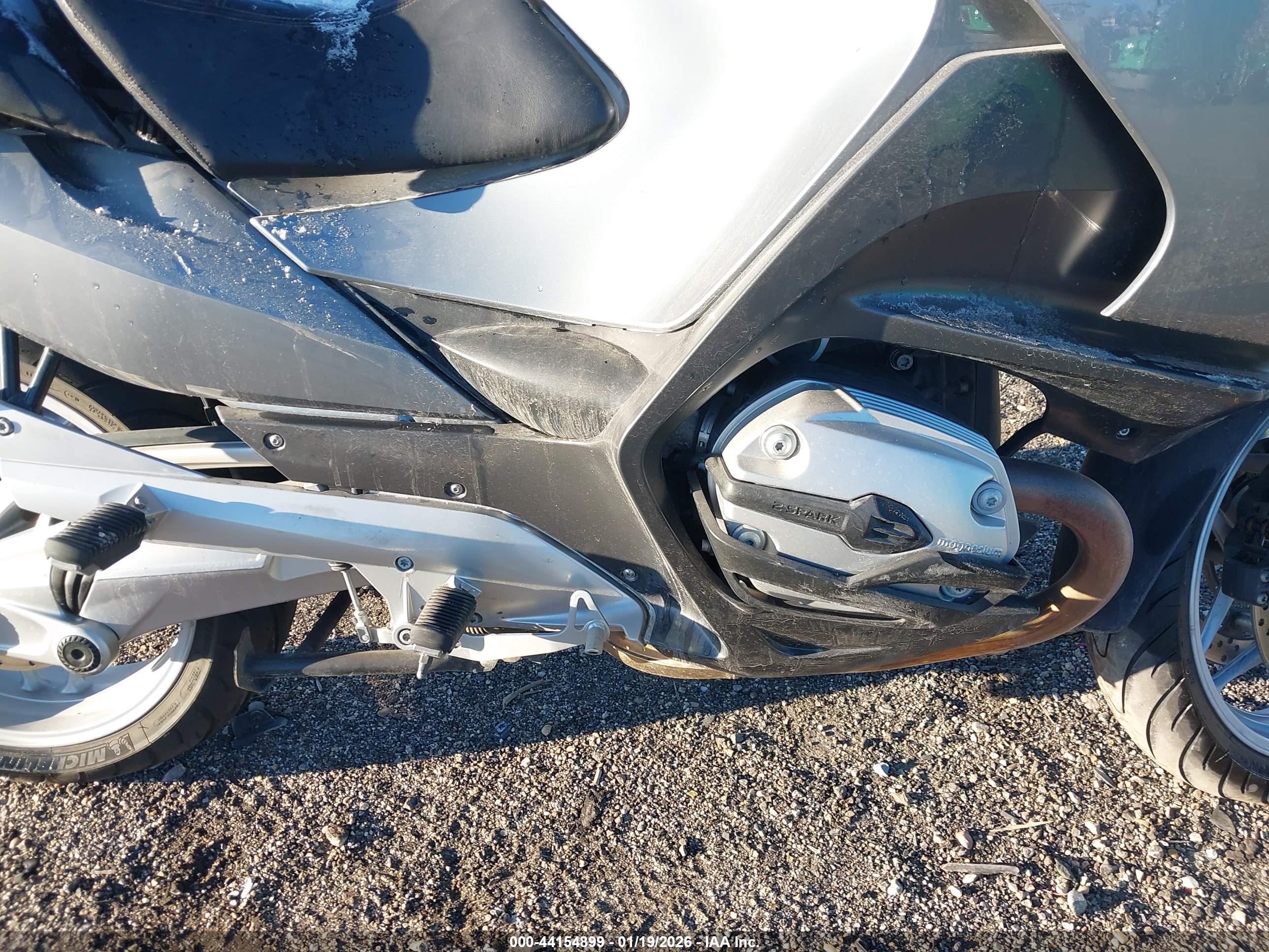 BMW R1200 image 8