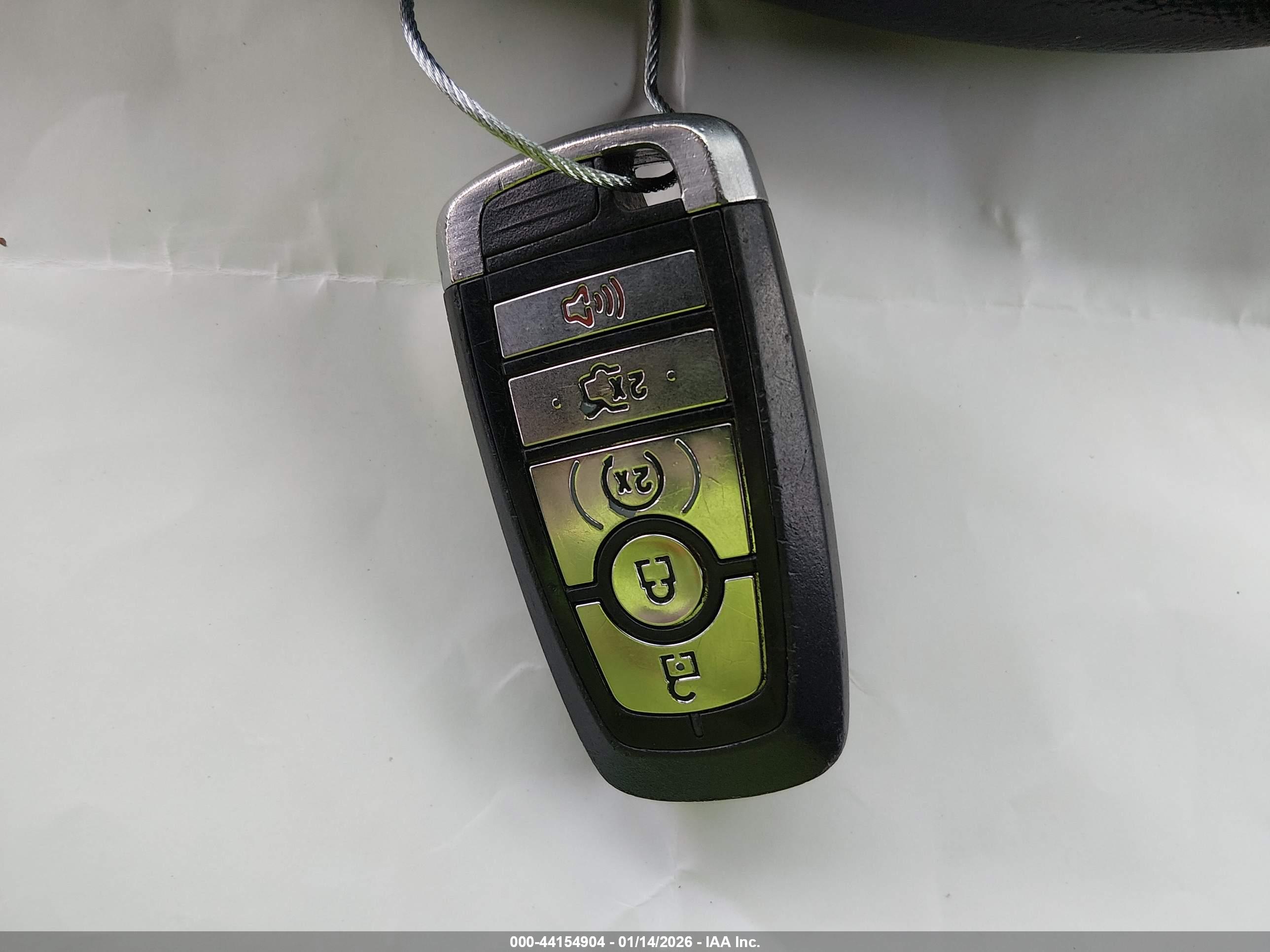 FORD EXPLORER image 11