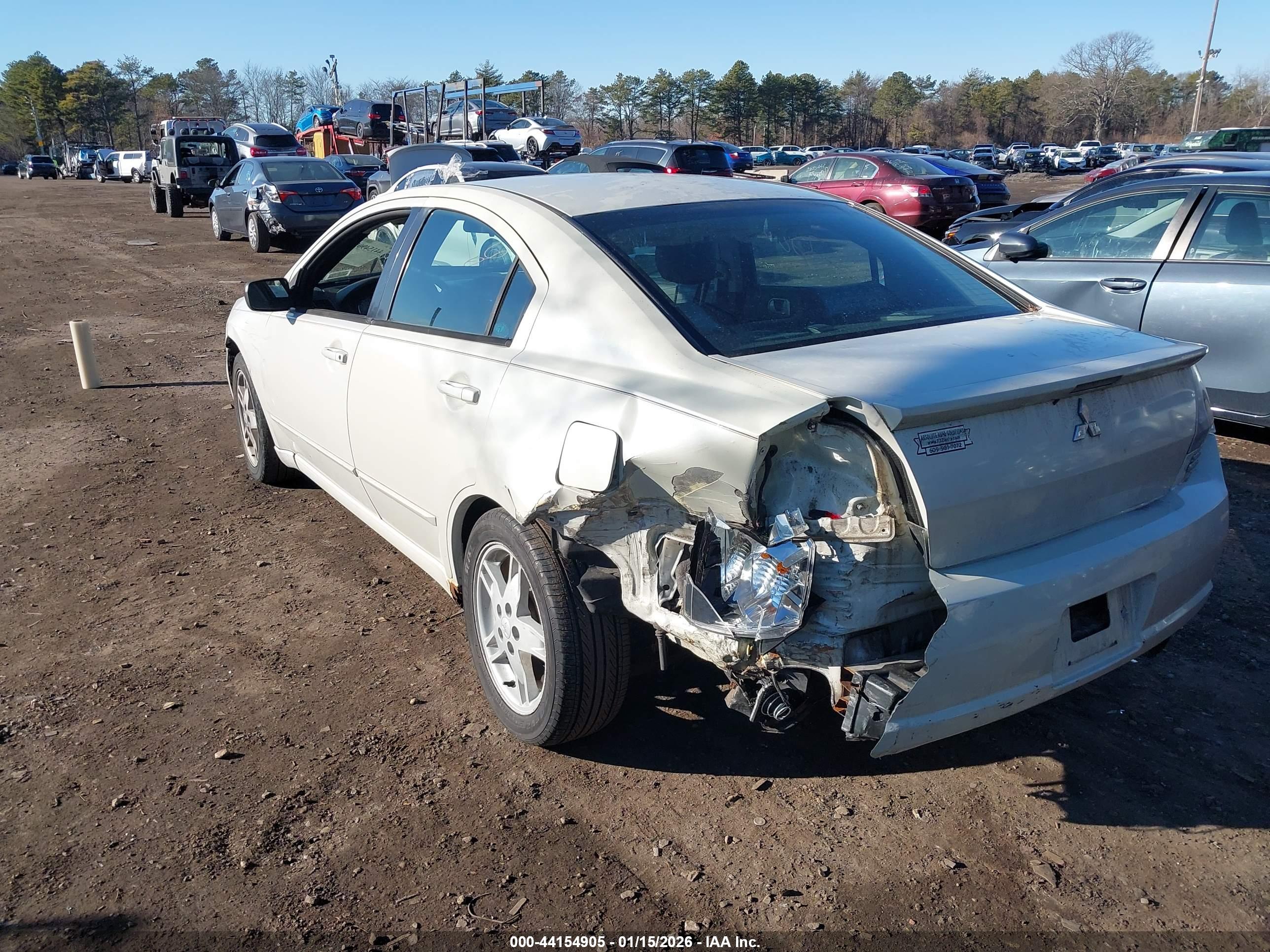 MITSUBISHI GALANT image 3