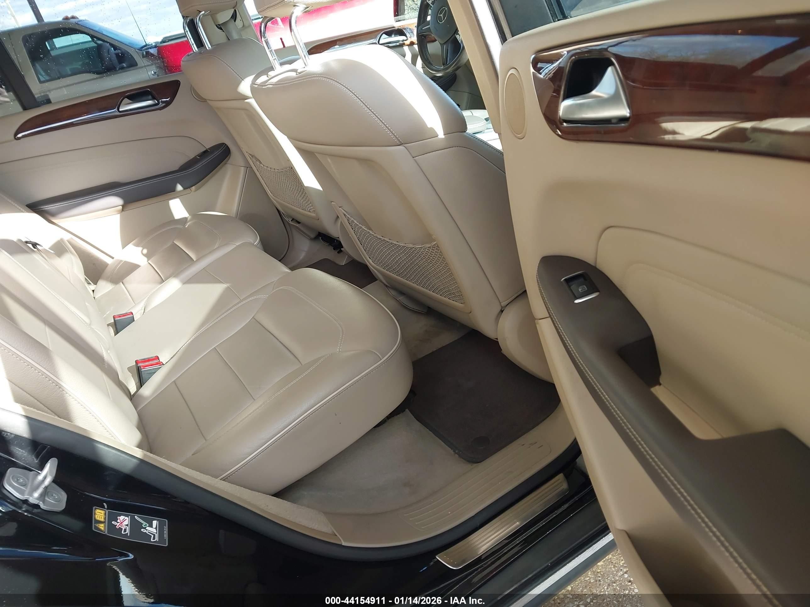 MERCEDES-BENZ ML image 8