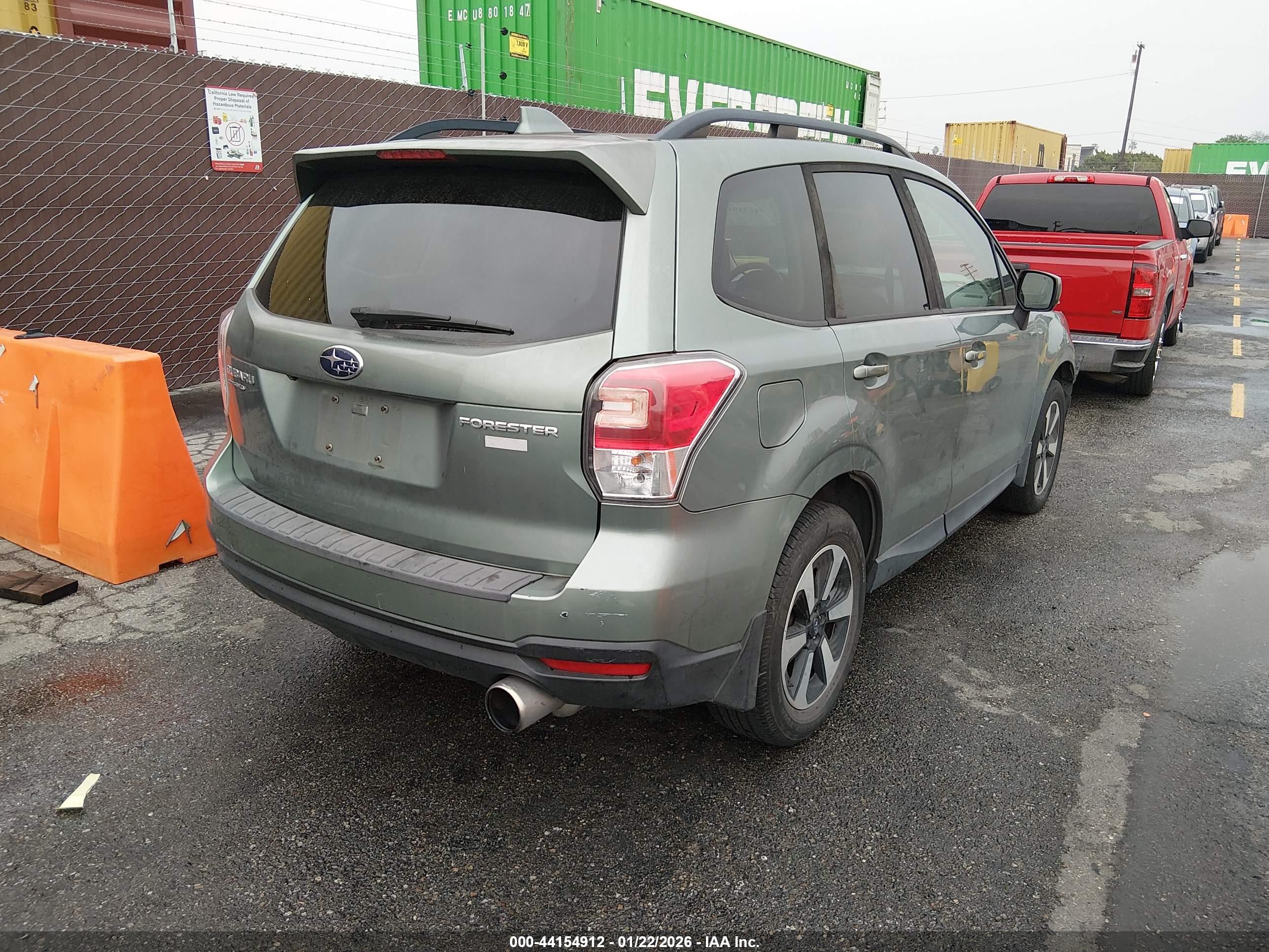 SUBARU FORESTER image 4