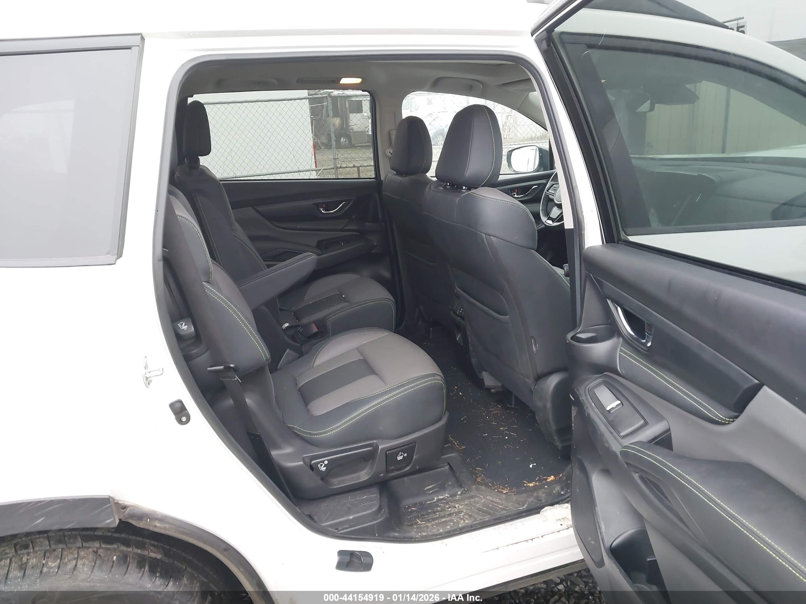 SUBARU ASCENT image 8