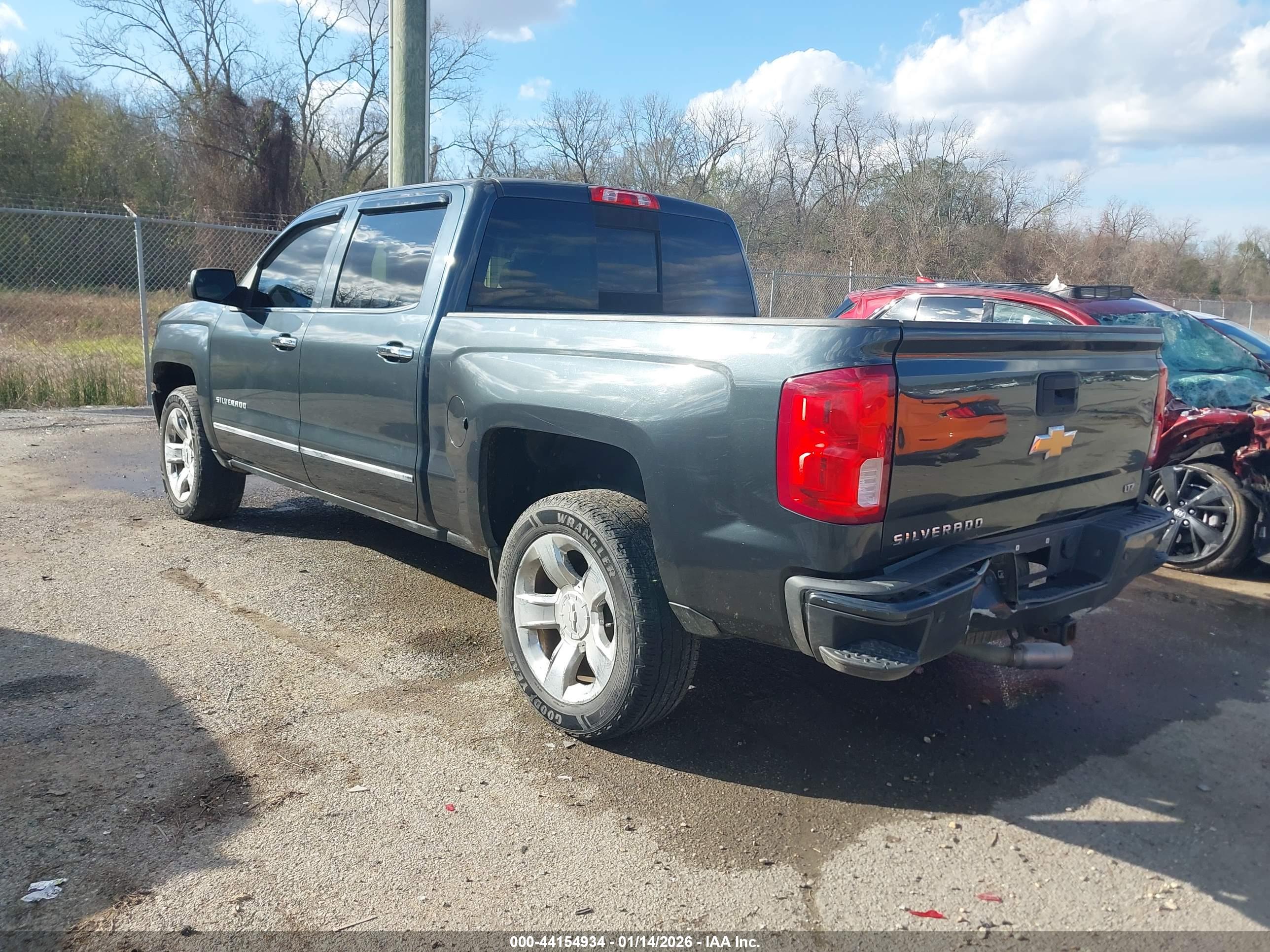 CHEVROLET SILVERADO image 3