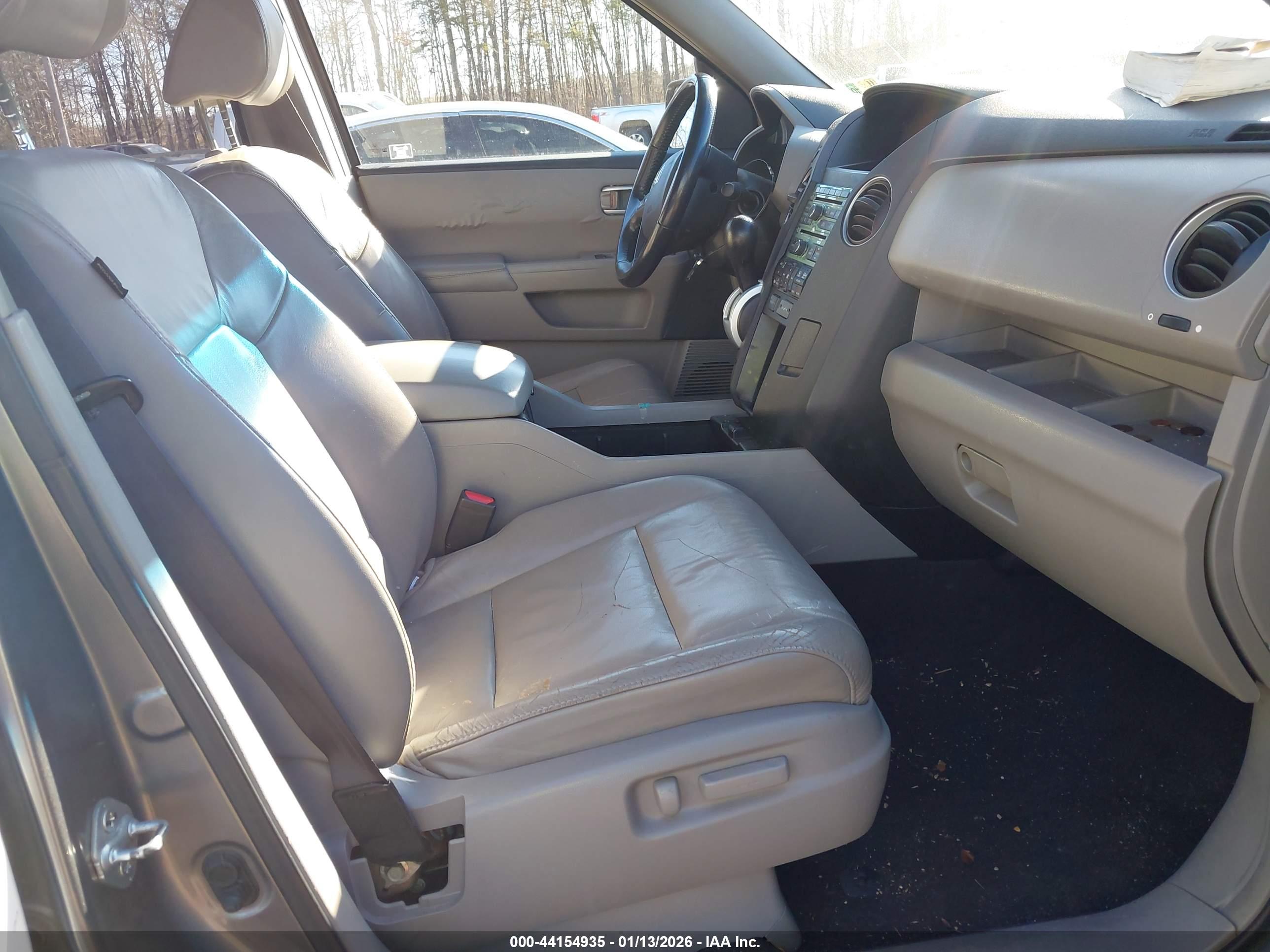 HONDA PILOT image 5