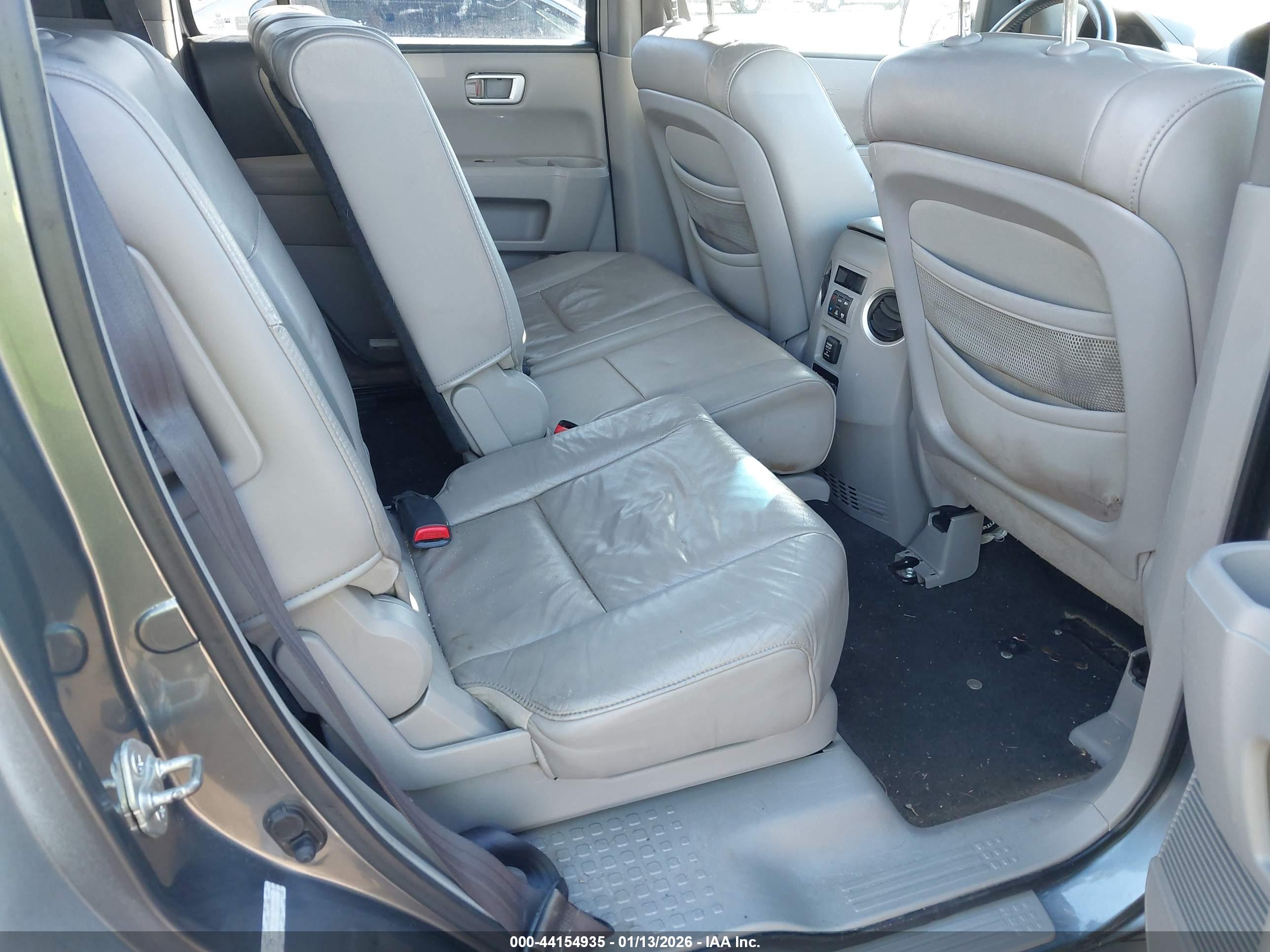 HONDA PILOT image 8