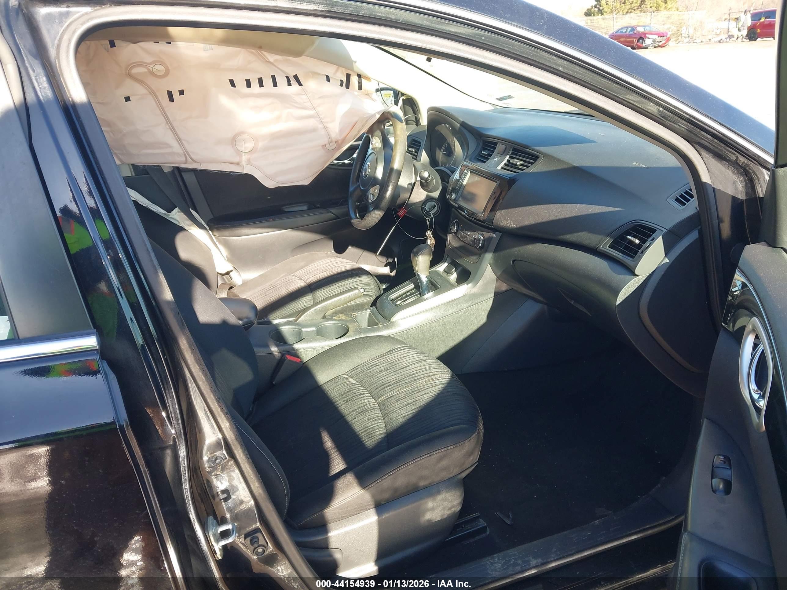 NISSAN SENTRA image 5