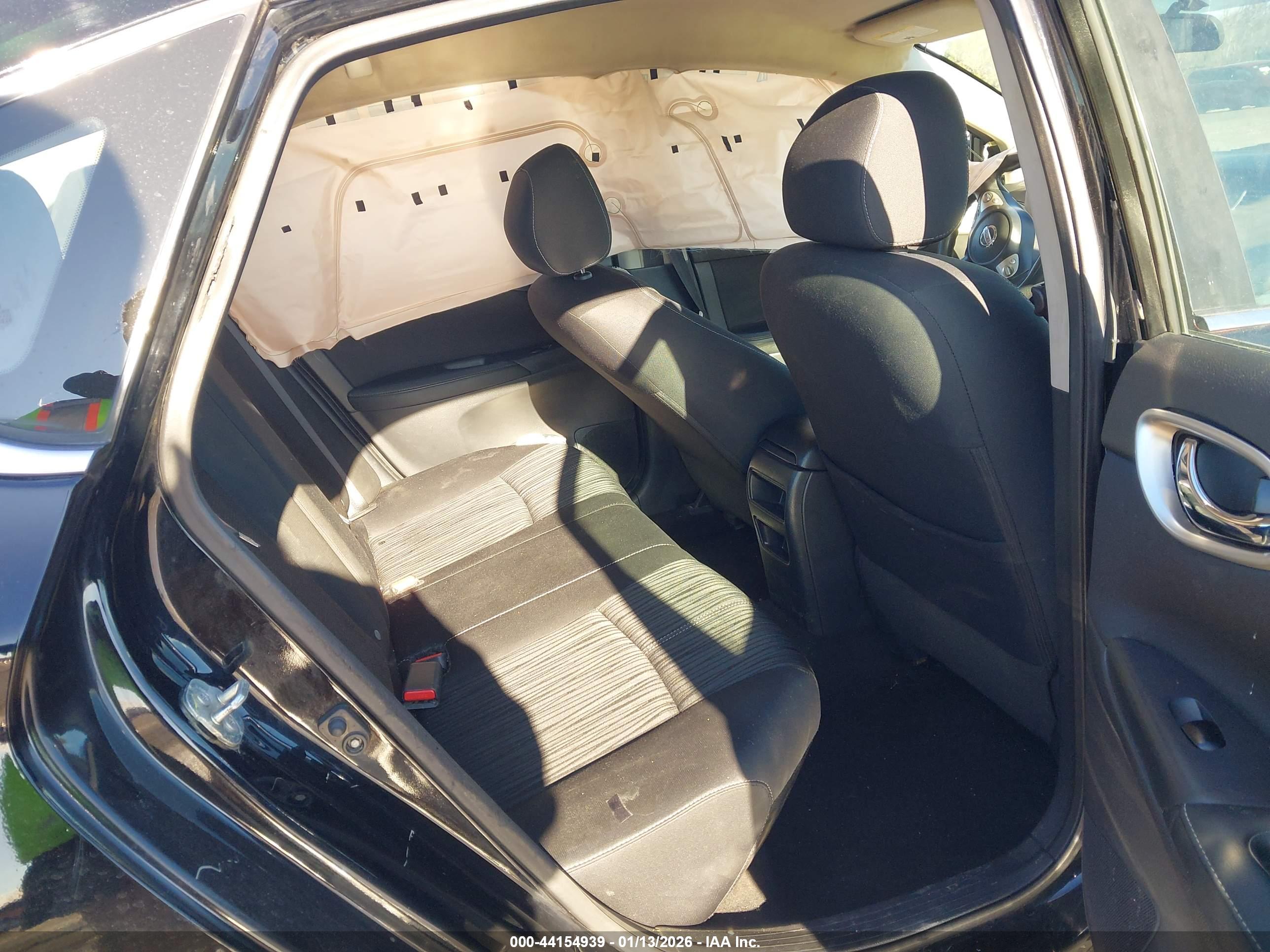 NISSAN SENTRA image 8