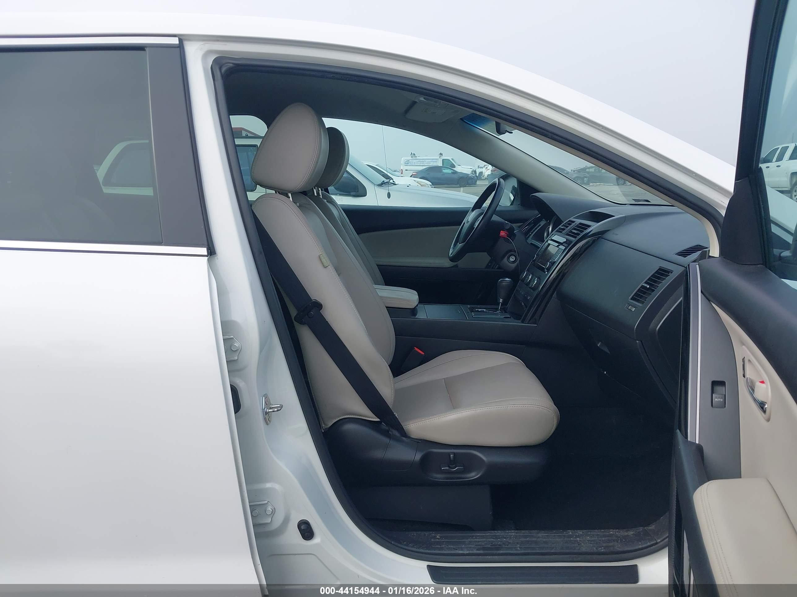 MAZDA CX-9 image 5