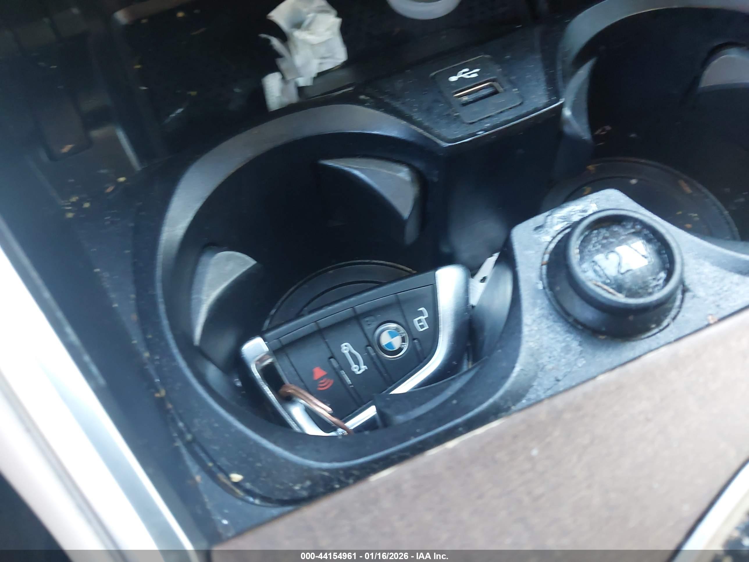 BMW 330I image 11