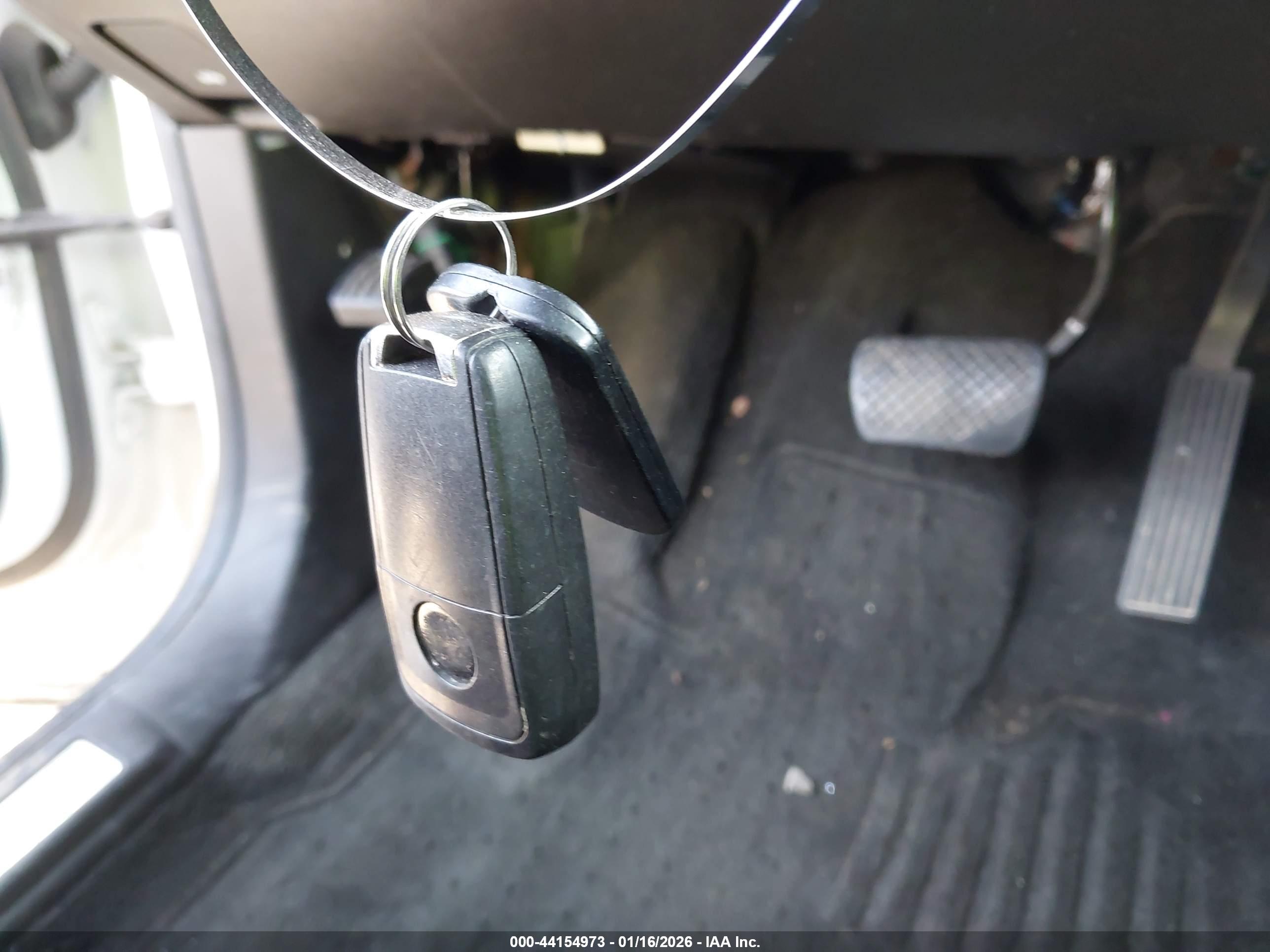 GMC TERRAIN image 11