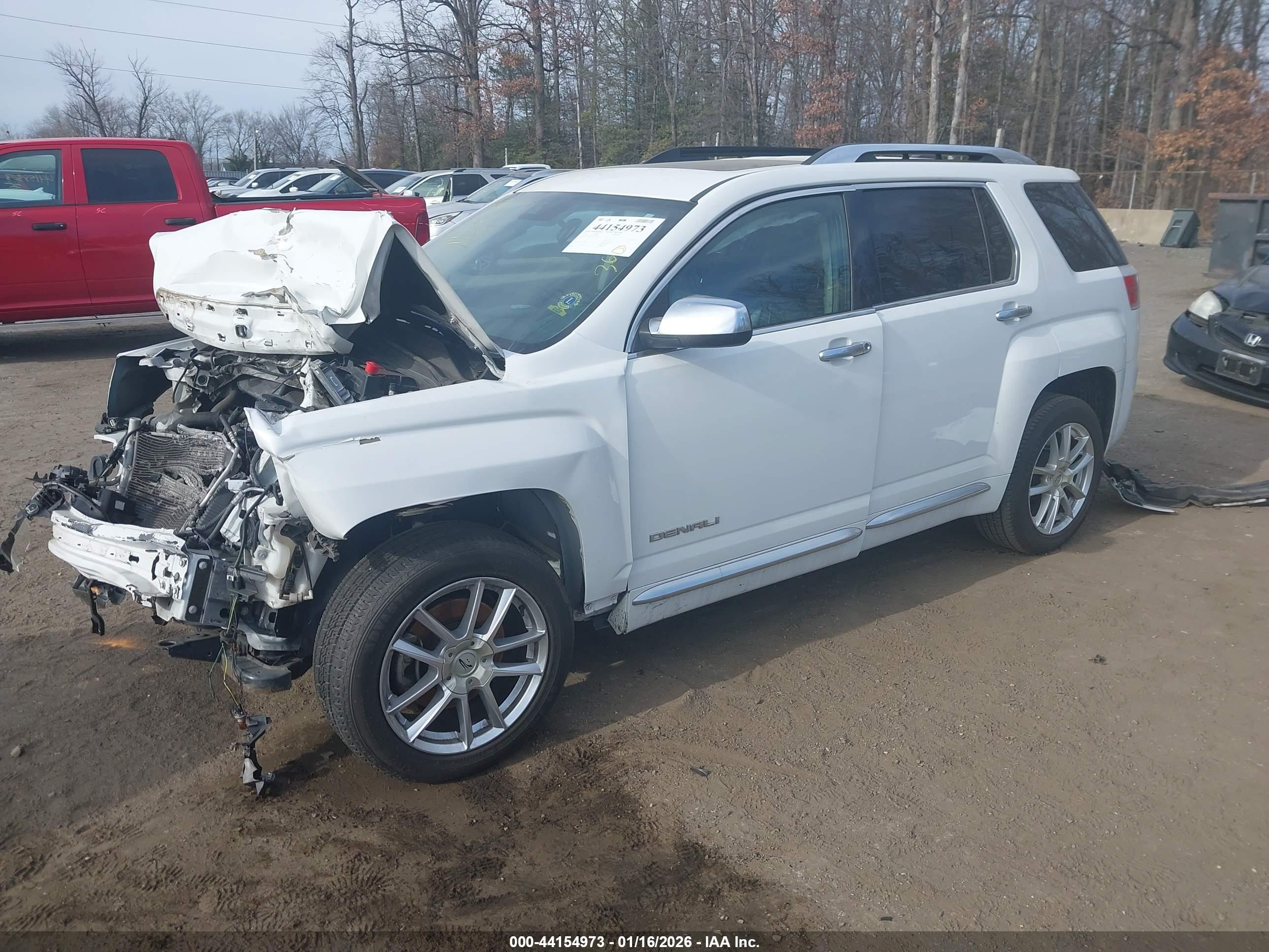 GMC TERRAIN image 2